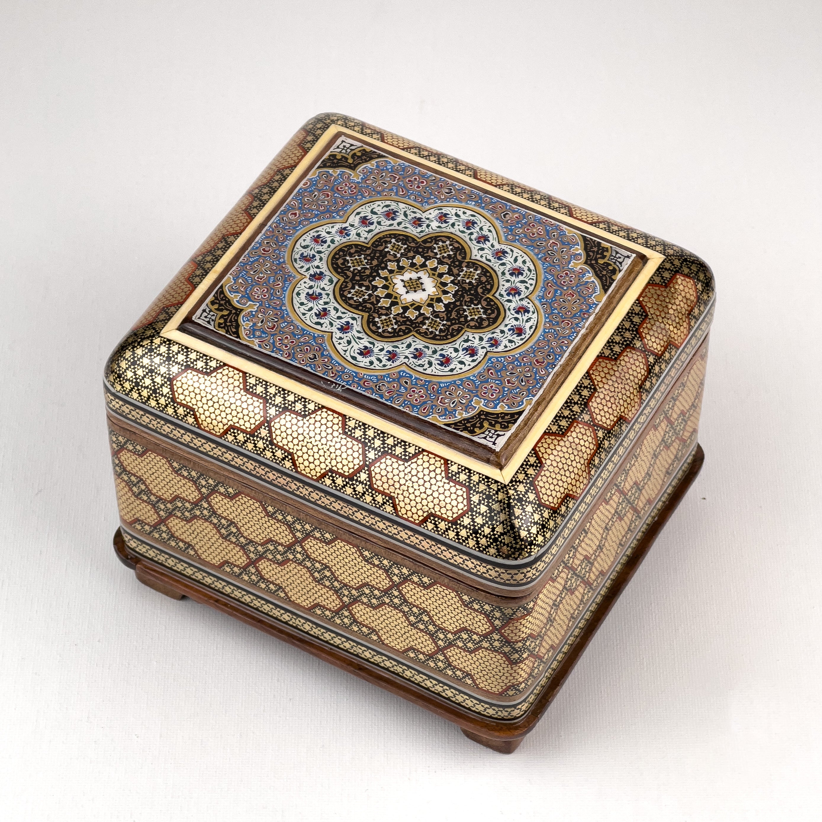 Box Tazhib Top Cross Khatam Size 1