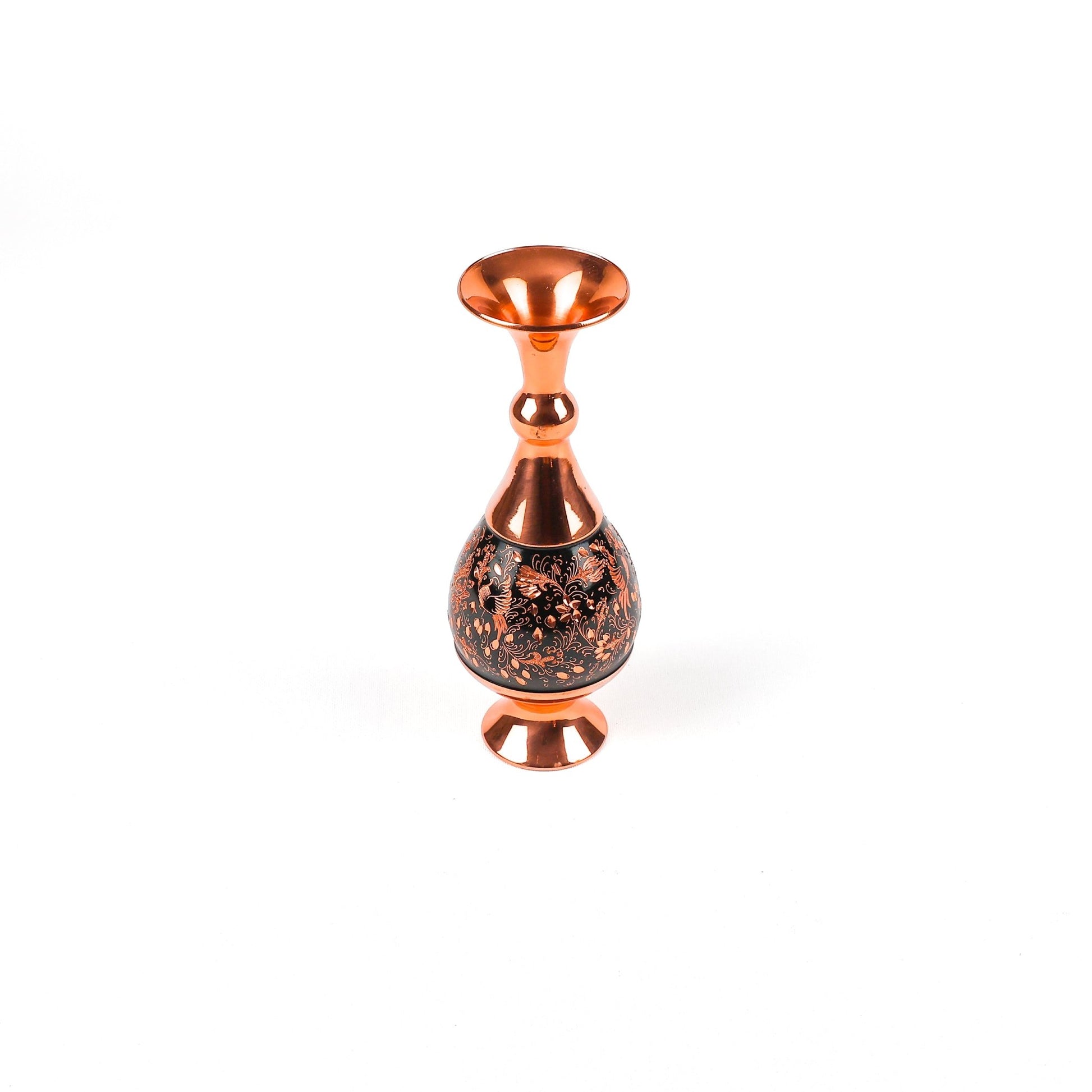 Vase (Soraahi Shape) - Size 20 - Semi - Diamond Cut Engraved - Yazdani - Meraas Gallery