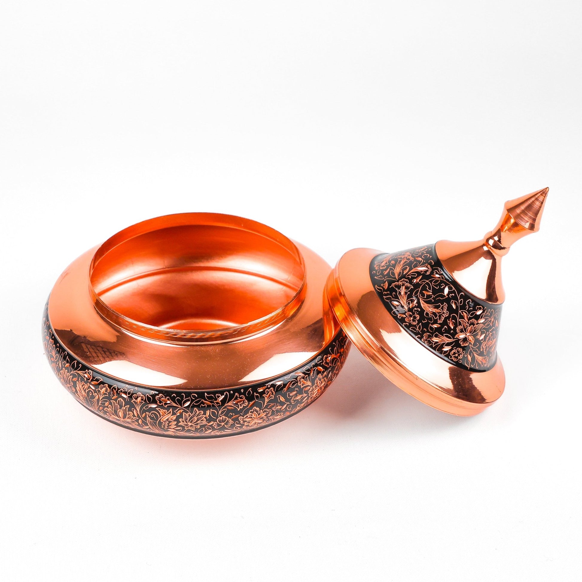 Sugar Bowl (Flying Saucer) - Large - Diamond Cut - Meraas Gallery