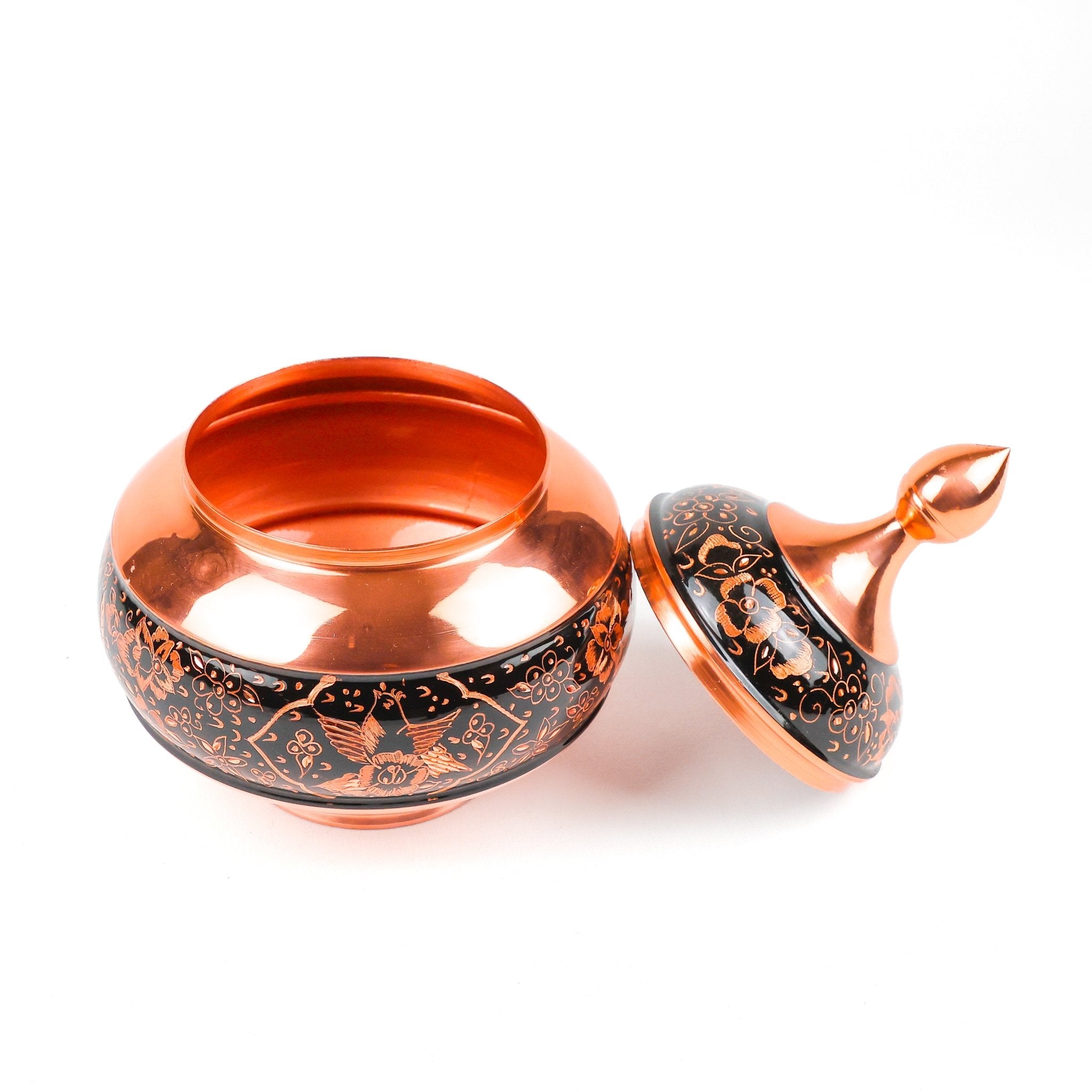 Sugar Bowl No. 6 - Diamond Cut - Code 5 - Meraas Gallery