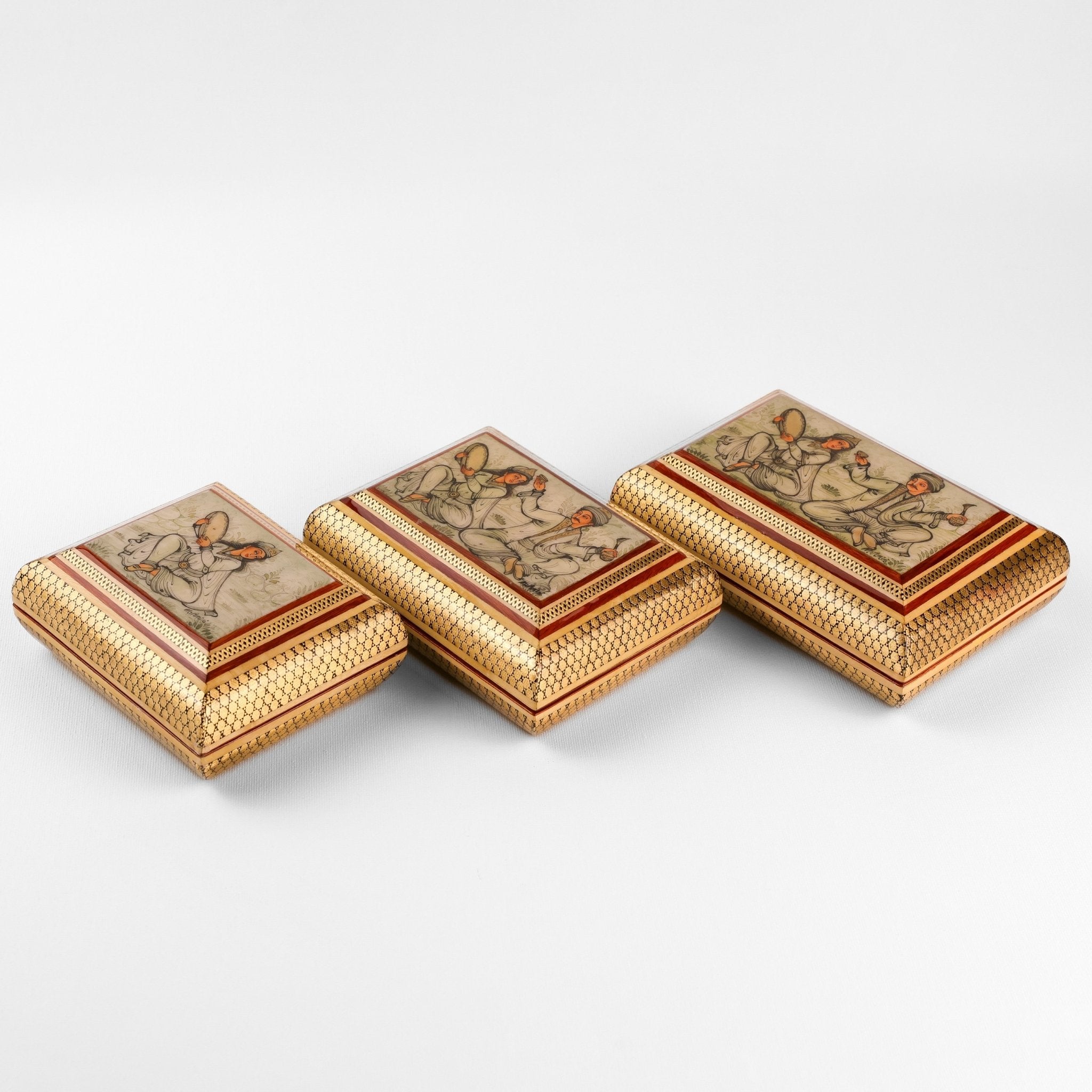 Slim Box with Inner Strap - Wire Khatam - Double - Sided - Size 1 - Meraas Gallery