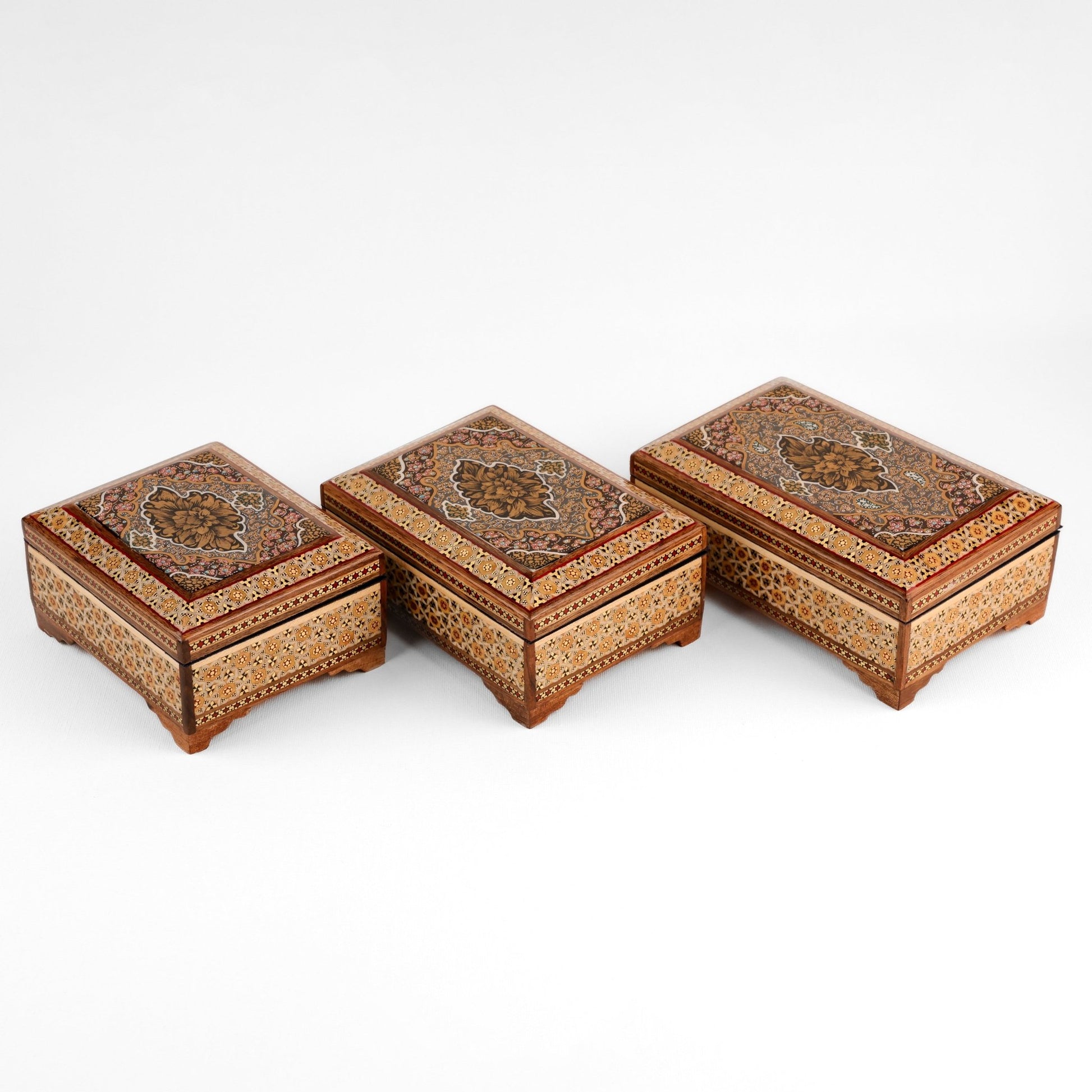 Flat - Side Box - Seeded Premium - Inner Velvet - Tazhib Lid - Size 1 - Meraas Gallery