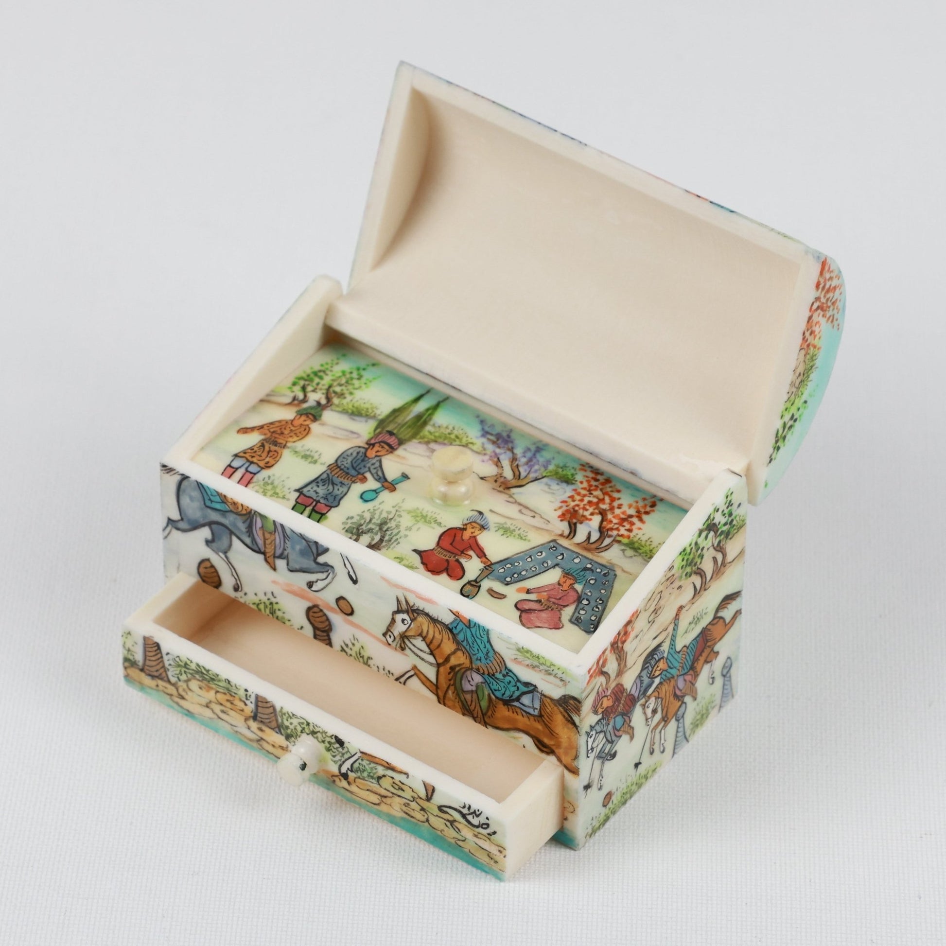 Camel Bone Box - Size 9 - Bagheri Illumination Design - Meraas Gallery