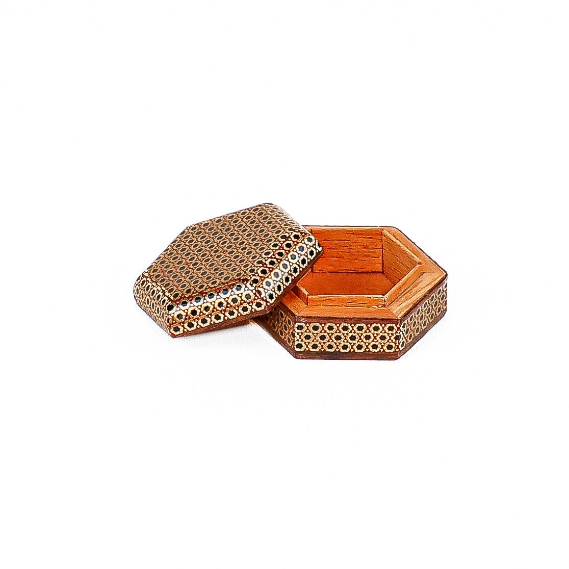 Coin Box – Size 8×6 – Glass with Hinge - 02 - Meraas Gallery