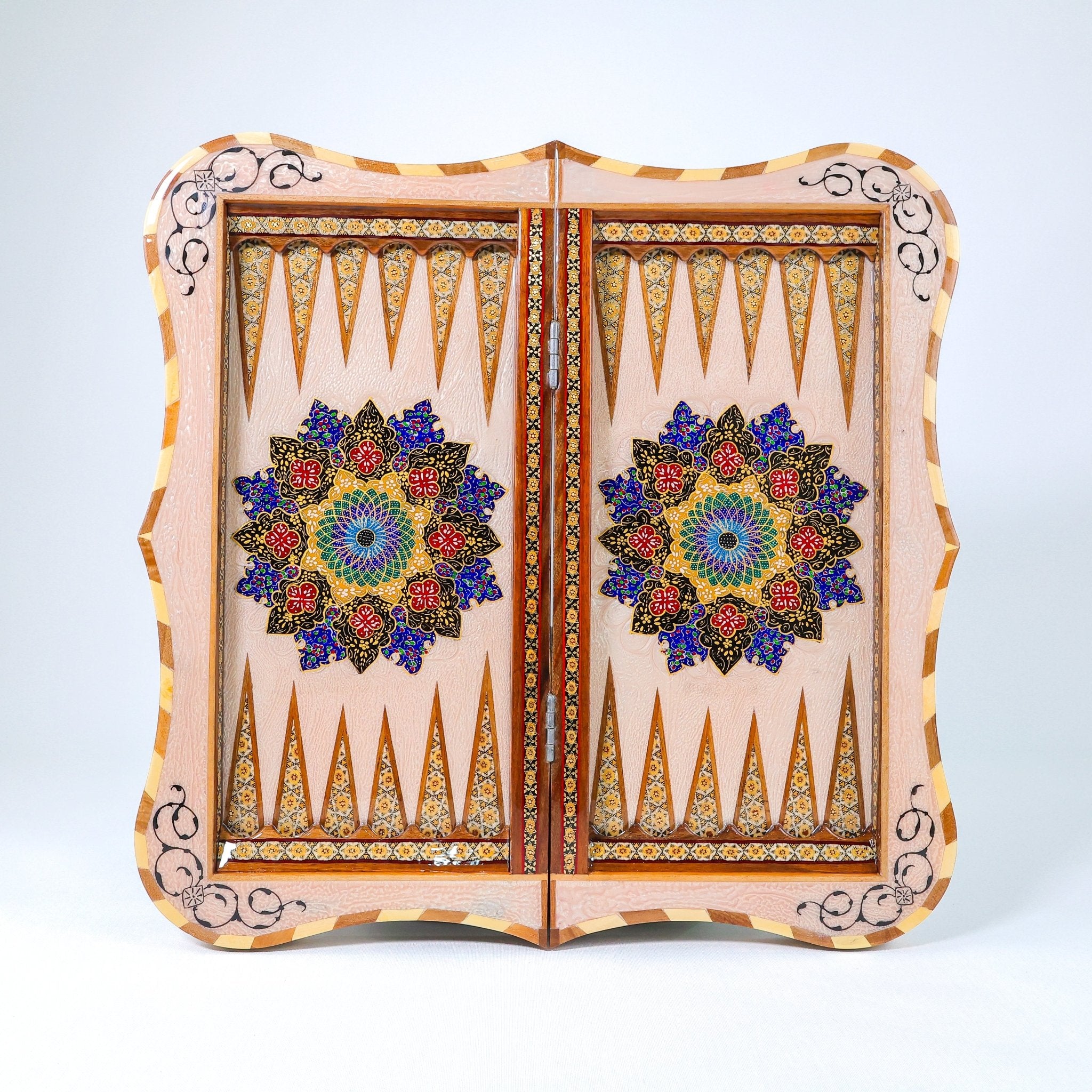 Backgammon & Chess Board – Scalloped Edge – Mother - of - Pearl Interior – Tazhib Design 04 – Size 50 cm - Meraas Gallery