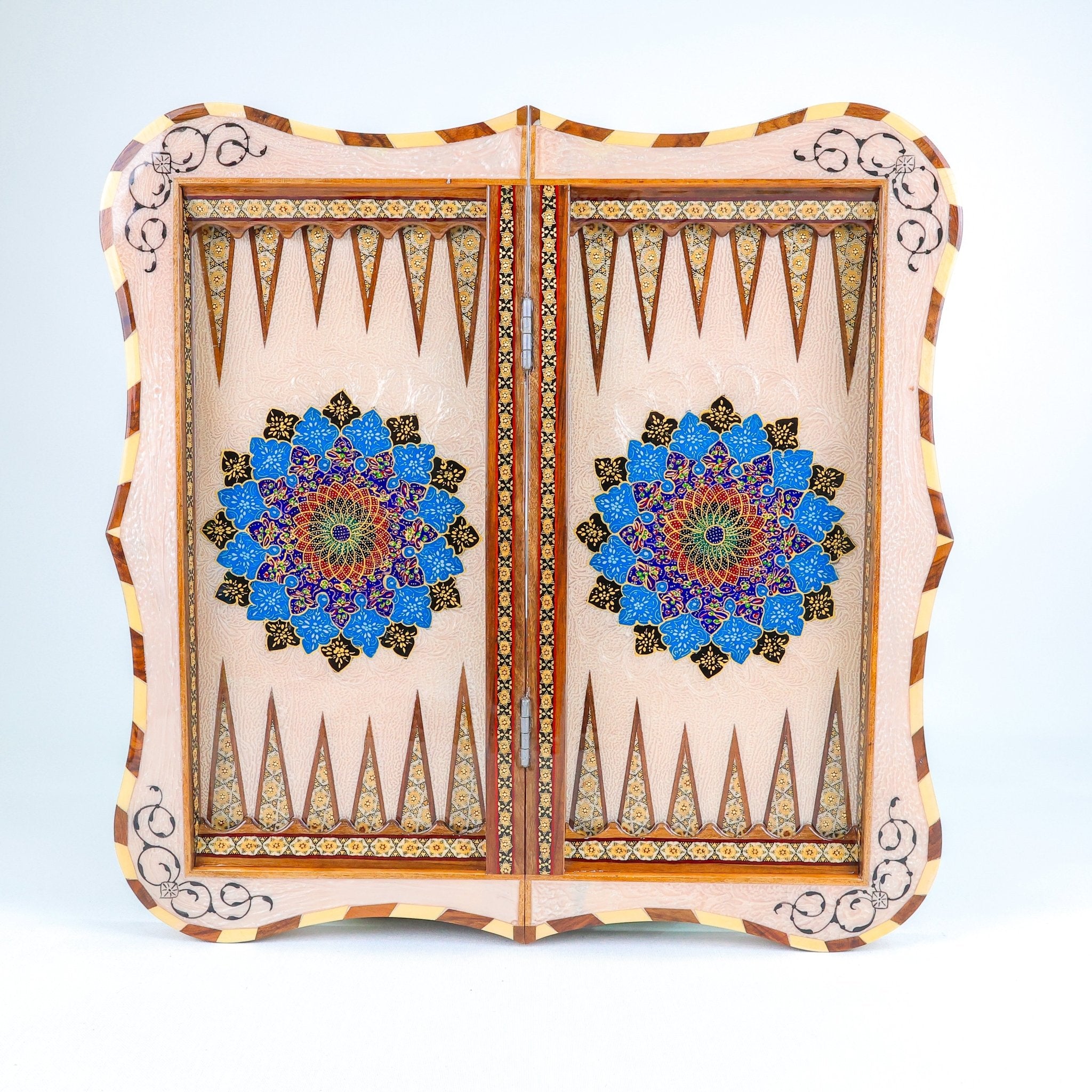 Backgammon & Chess Board – Scalloped Edge – Mother - of - Pearl Interior – Tazhib Design 05 – Size 50 cm - Meraas Gallery