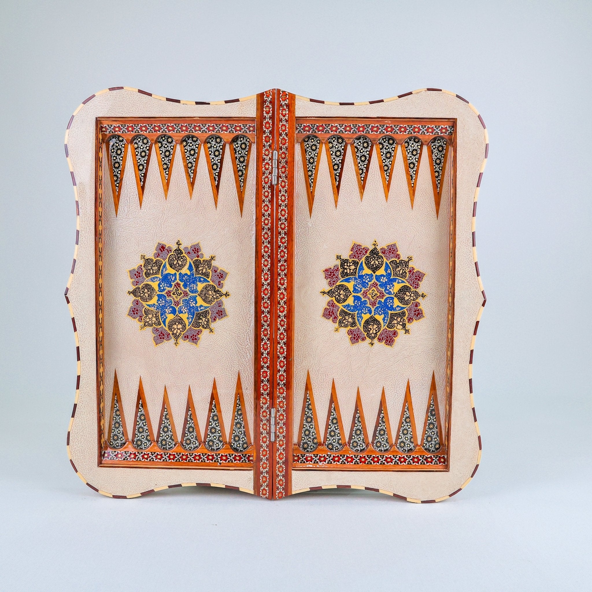 Backgammon & Chess Board – Columned Design – Hand - Painted Tazhib – Design 07 – Size 50 cm - Meraas Gallery