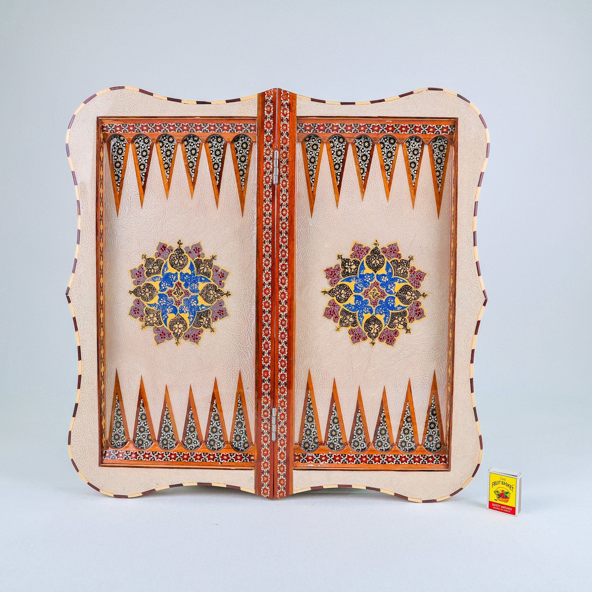 Backgammon & Chess Board – Columned Design – Hand - Painted Tazhib – Design 07 – Size 50 cm - Meraas Gallery
