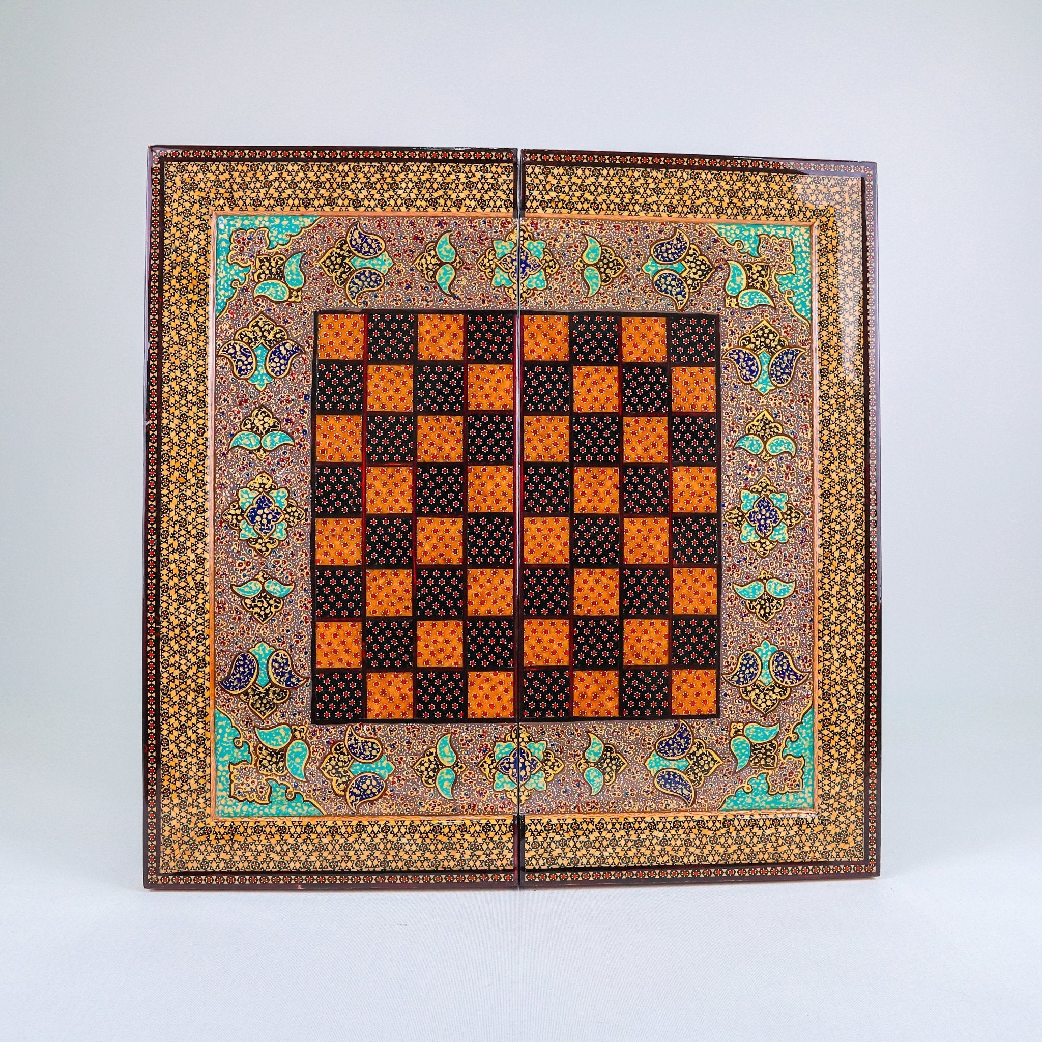 Backgammon & Chess Board – Columned Design – Hand - Painted Tazhib – Design 09 – Size 50 cm - Meraas Gallery
