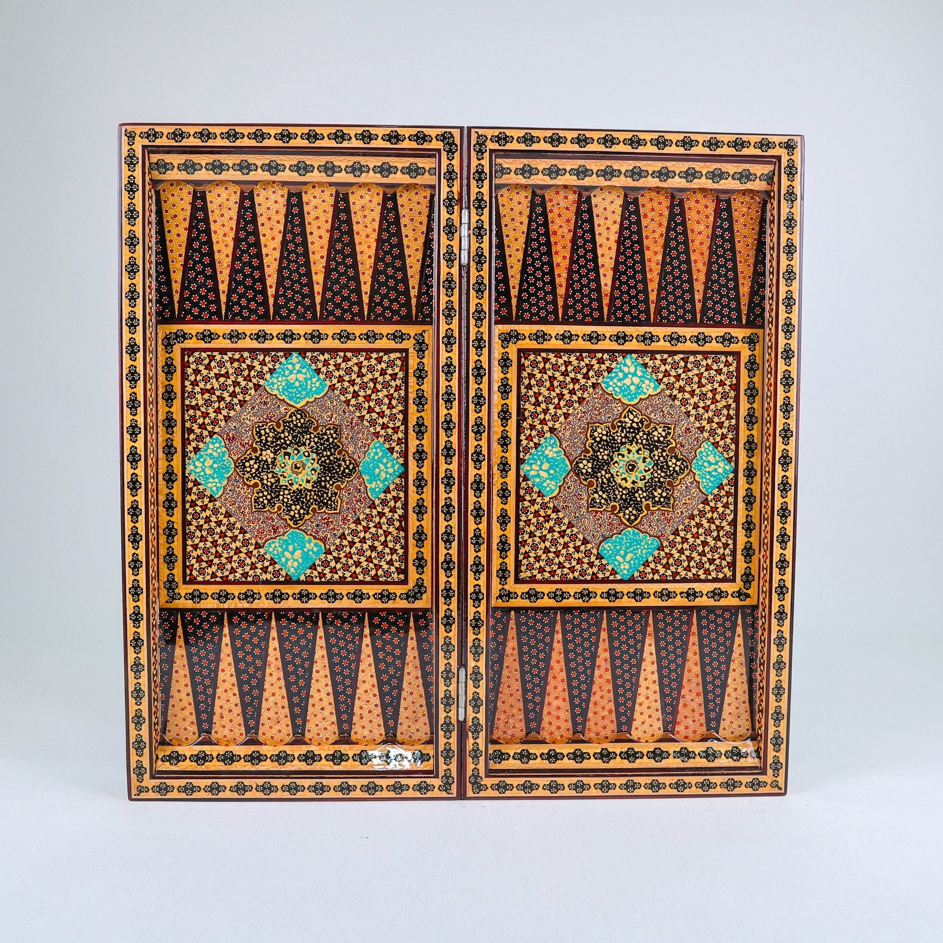 Backgammon & Chess Board – Columned Design – Hand - Painted Tazhib – Design 09 – Size 50 cm - Meraas Gallery