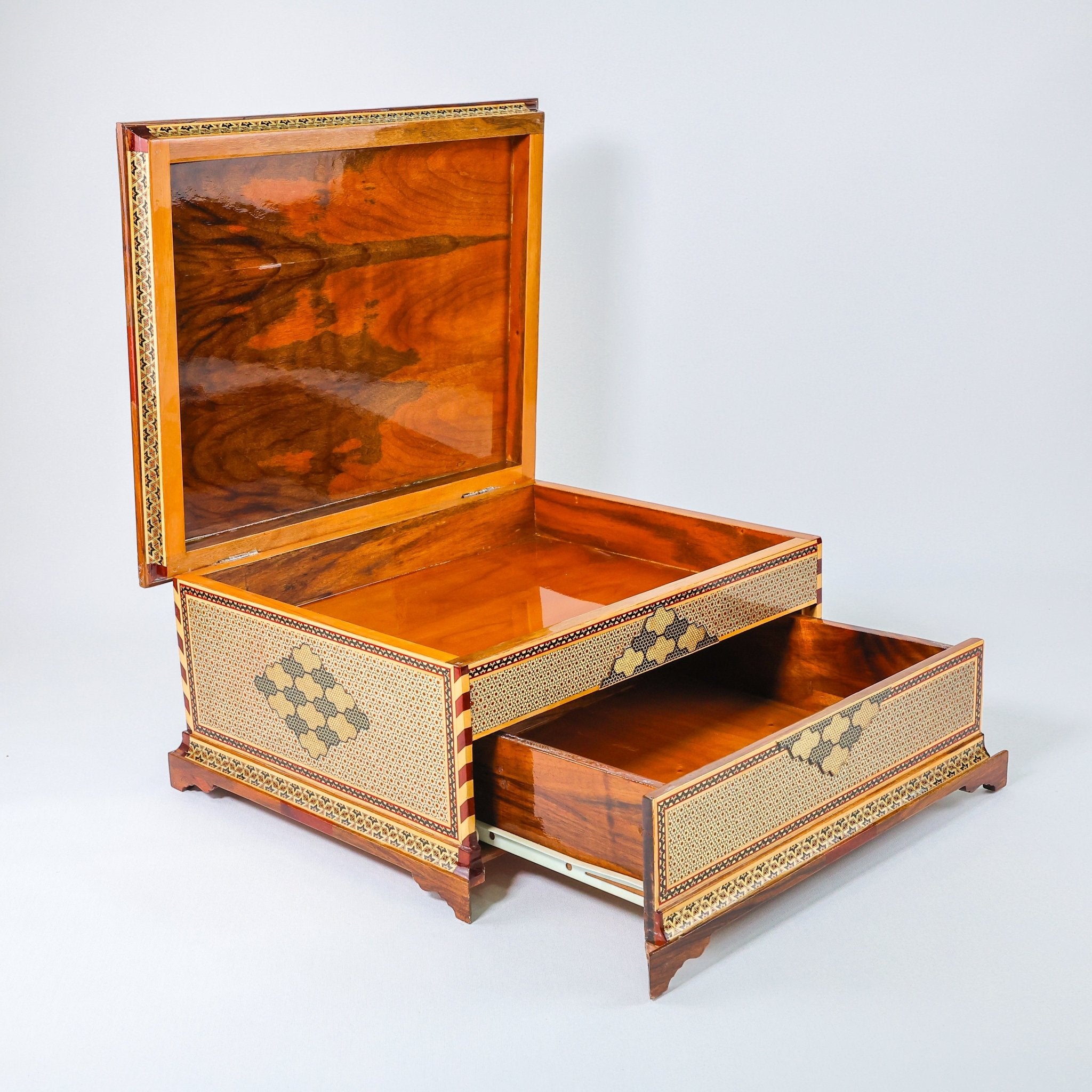 Chest Box – Drawer Style – Flower & Bird Pardaz – Size 40 × 30 cm - Meraas Gallery