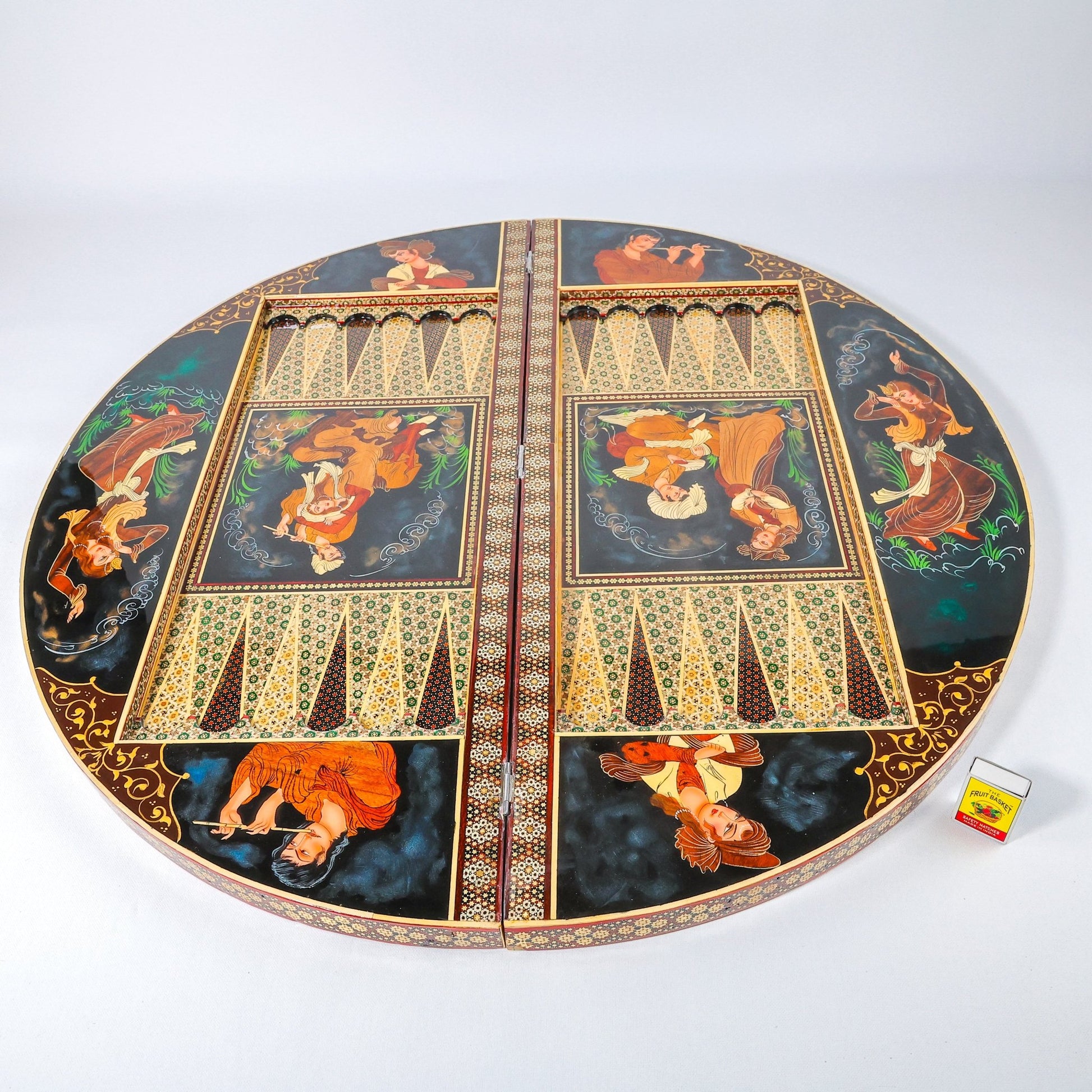 Round Backgammon Board – Inlay (Laili & Majnun) – Shirazi Style – Design 01 – Size 80 cm - Meraas Gallery
