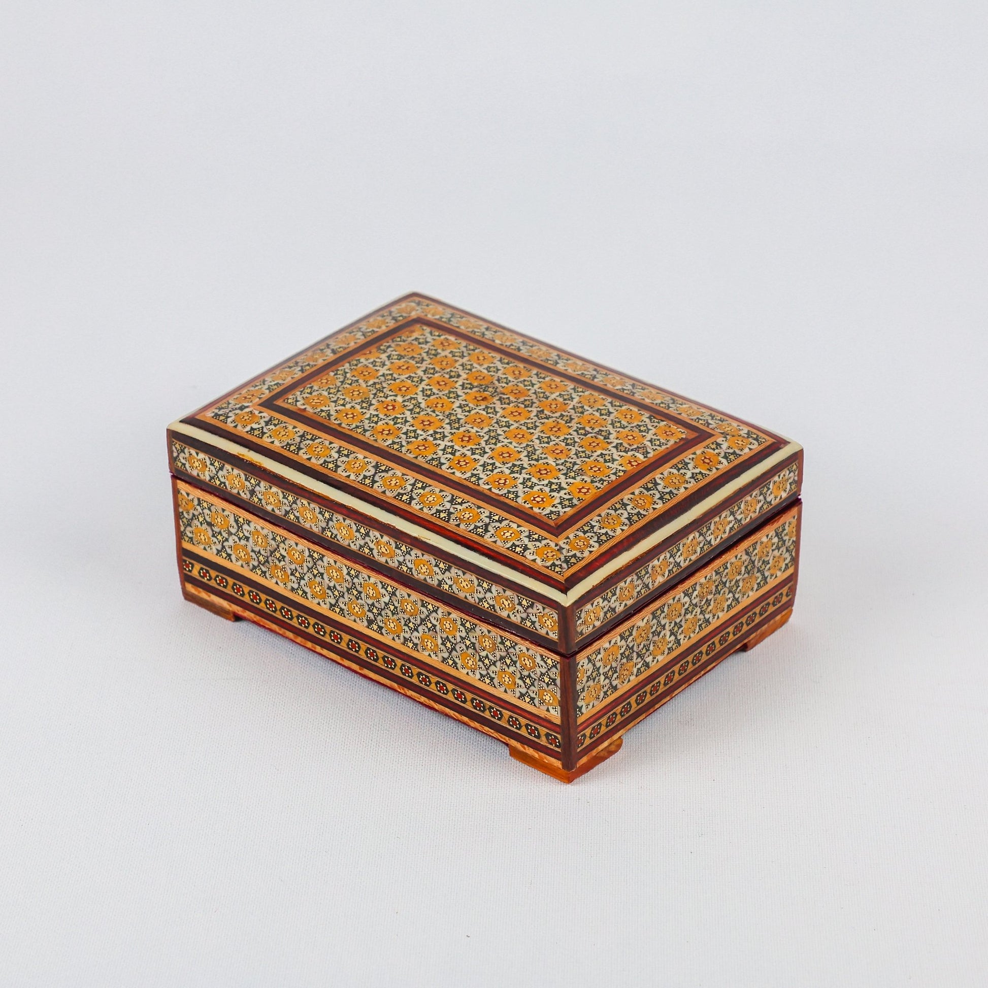 Decorative Box 13x18 Cm - Seed Motif - Meraas Gallery