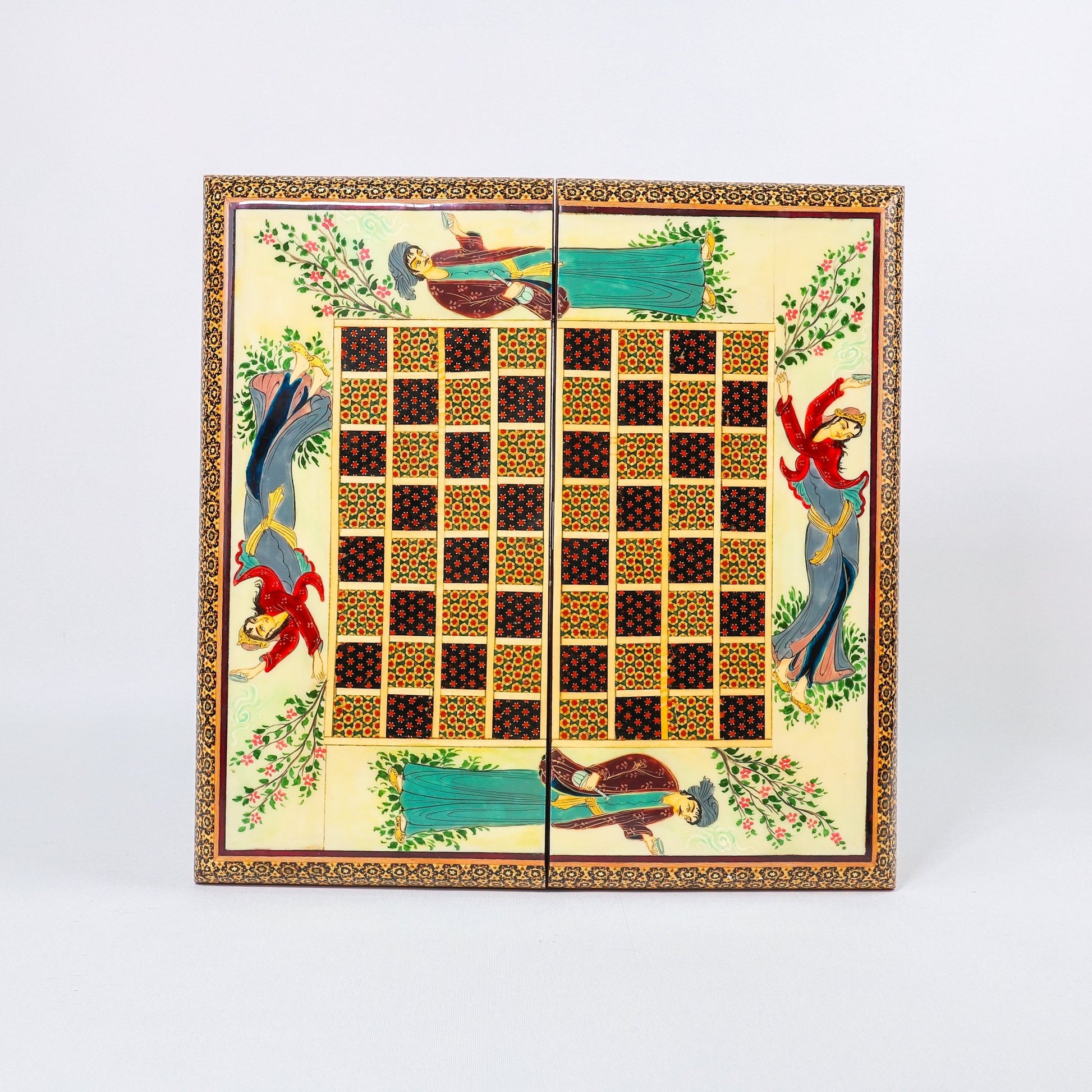 Chess Board - Size 40 - Beechwood Interior - 04 - Meraas Gallery
