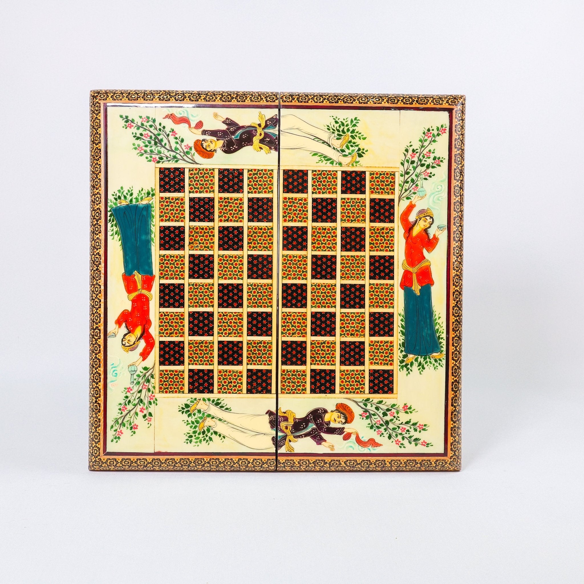 Chess Board - Size 40 - Beechwood Interior - 05 - Meraas Gallery