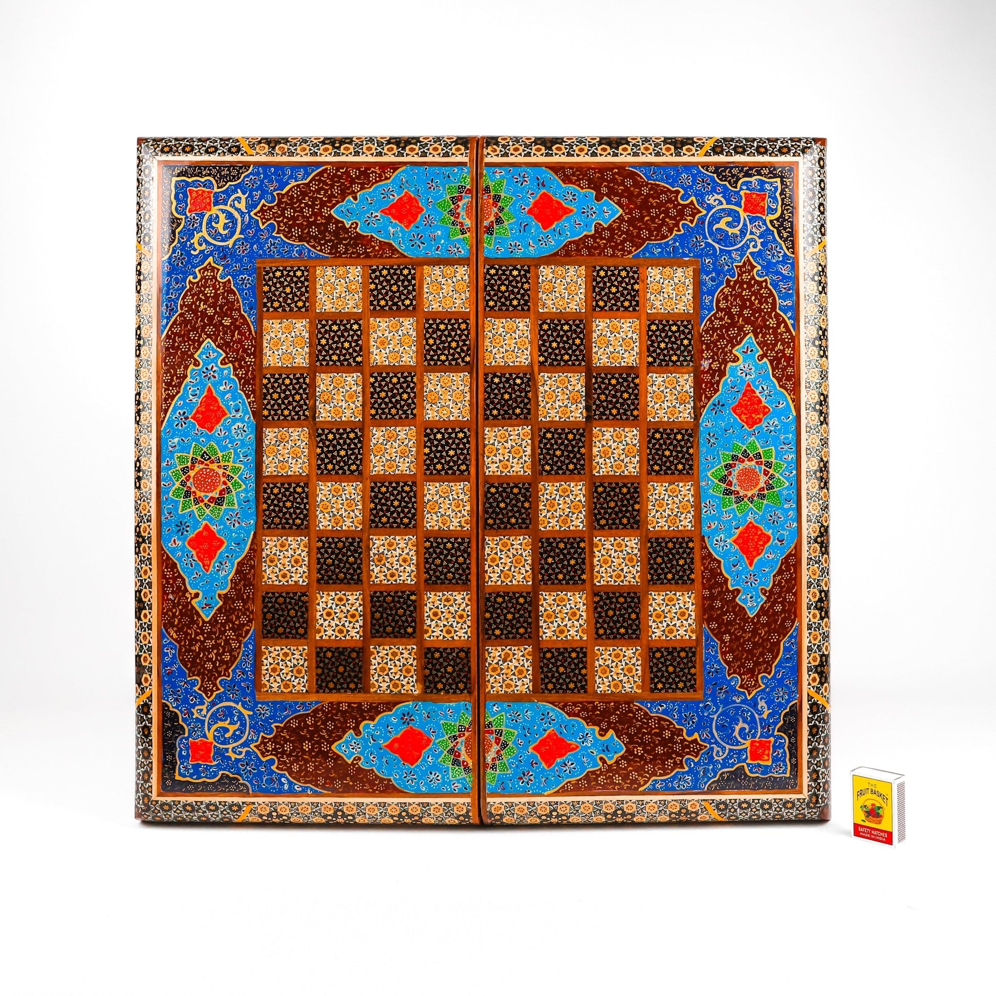 Chess Board - Size 50 - Shell Design - Rounded Edge - 05 - Meraas Gallery
