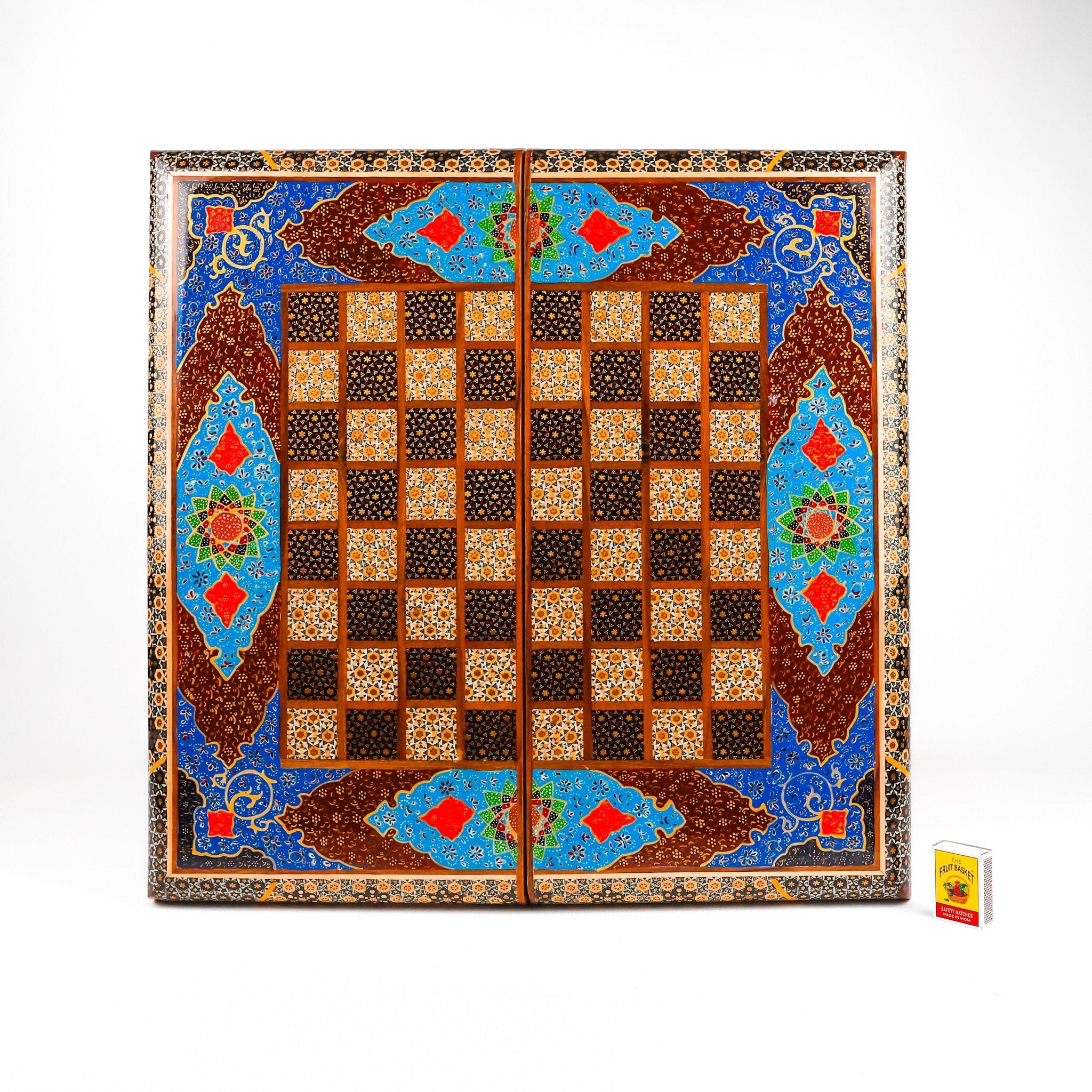 Chess Board - Size 50 - Shell Design - Rounded Edge - 05 - Meraas Gallery