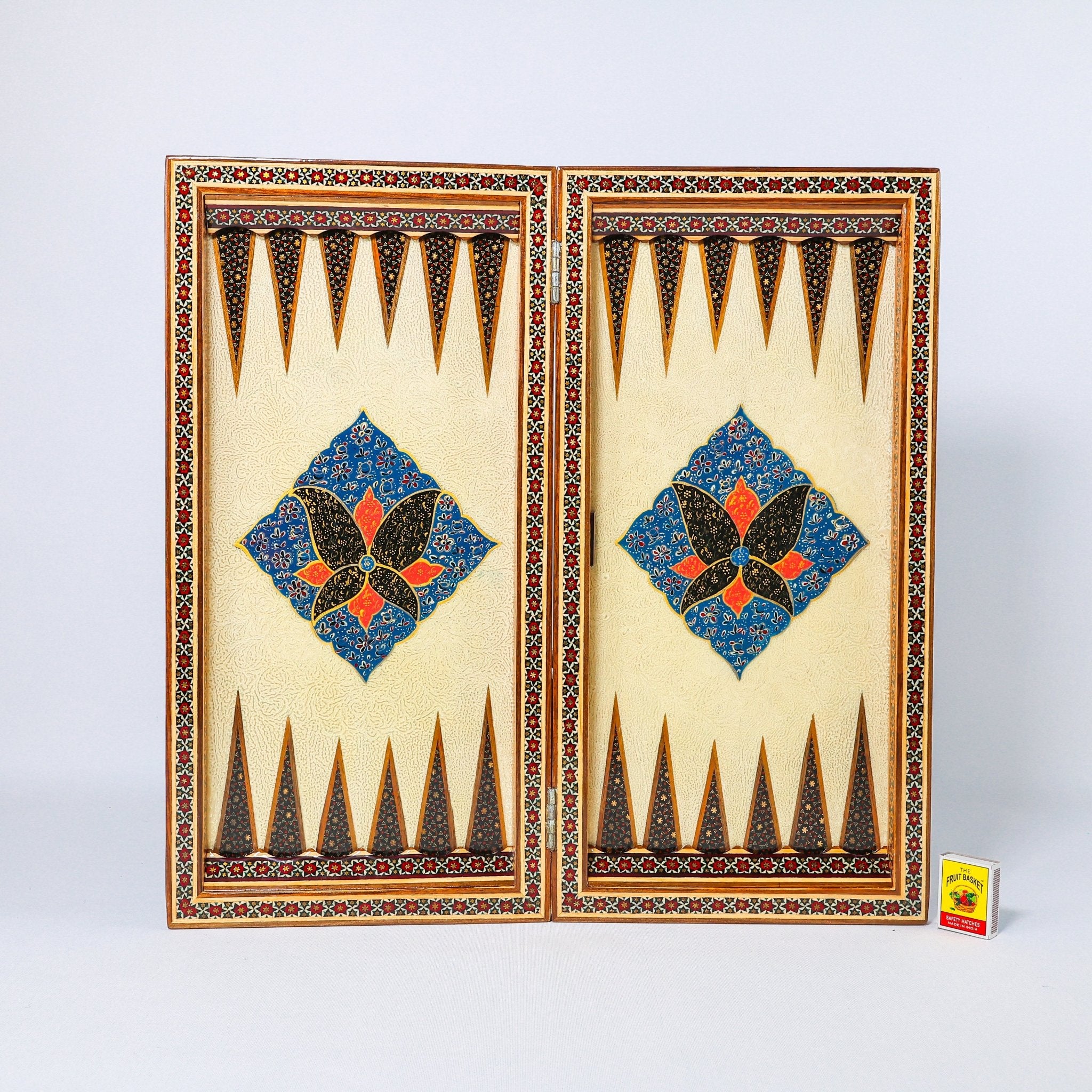 Chess Board - Size 50 - Shell Design - Rounded Edge - 08 - Meraas Gallery