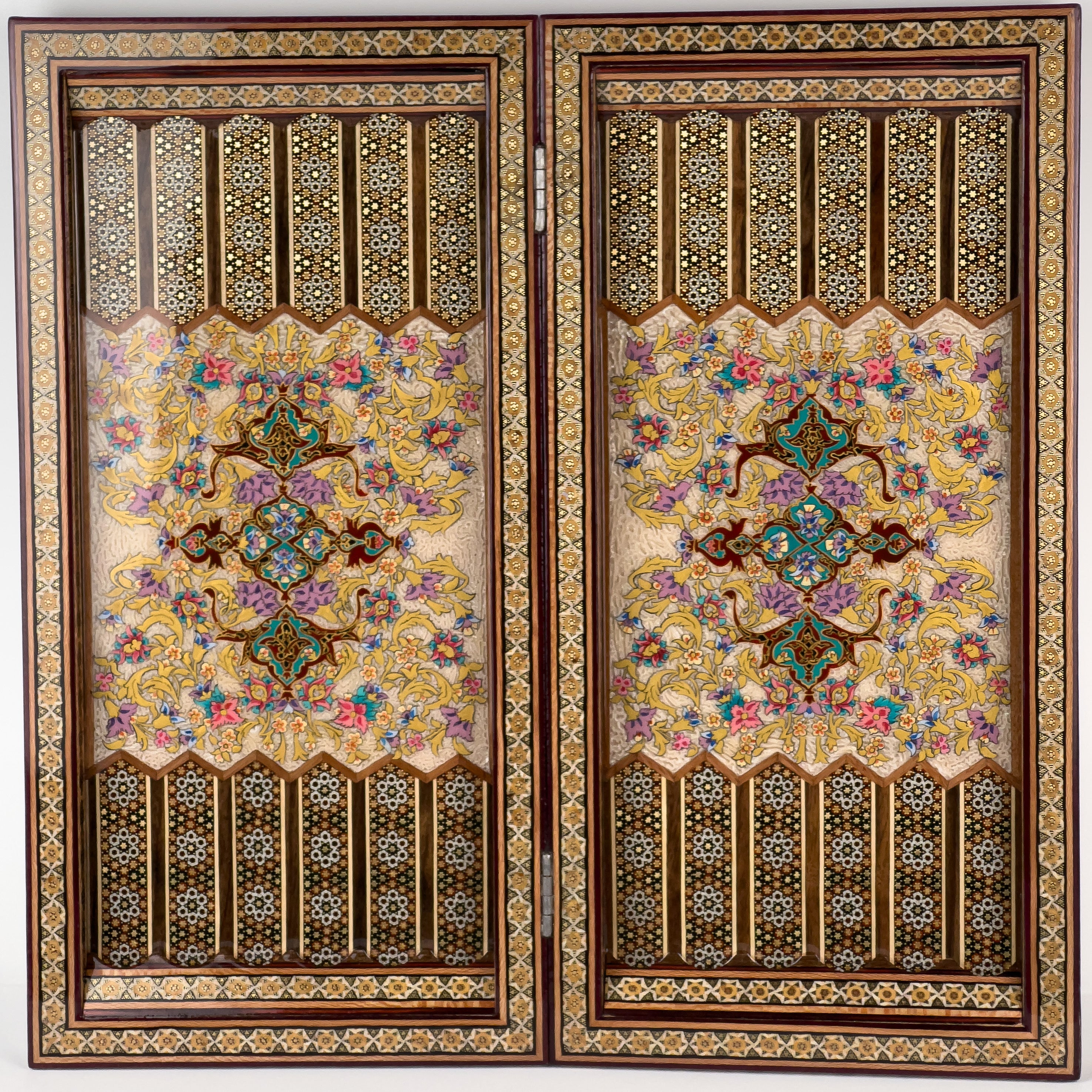 Chess Board - Size 50 - Column Frame - Tazhib Design