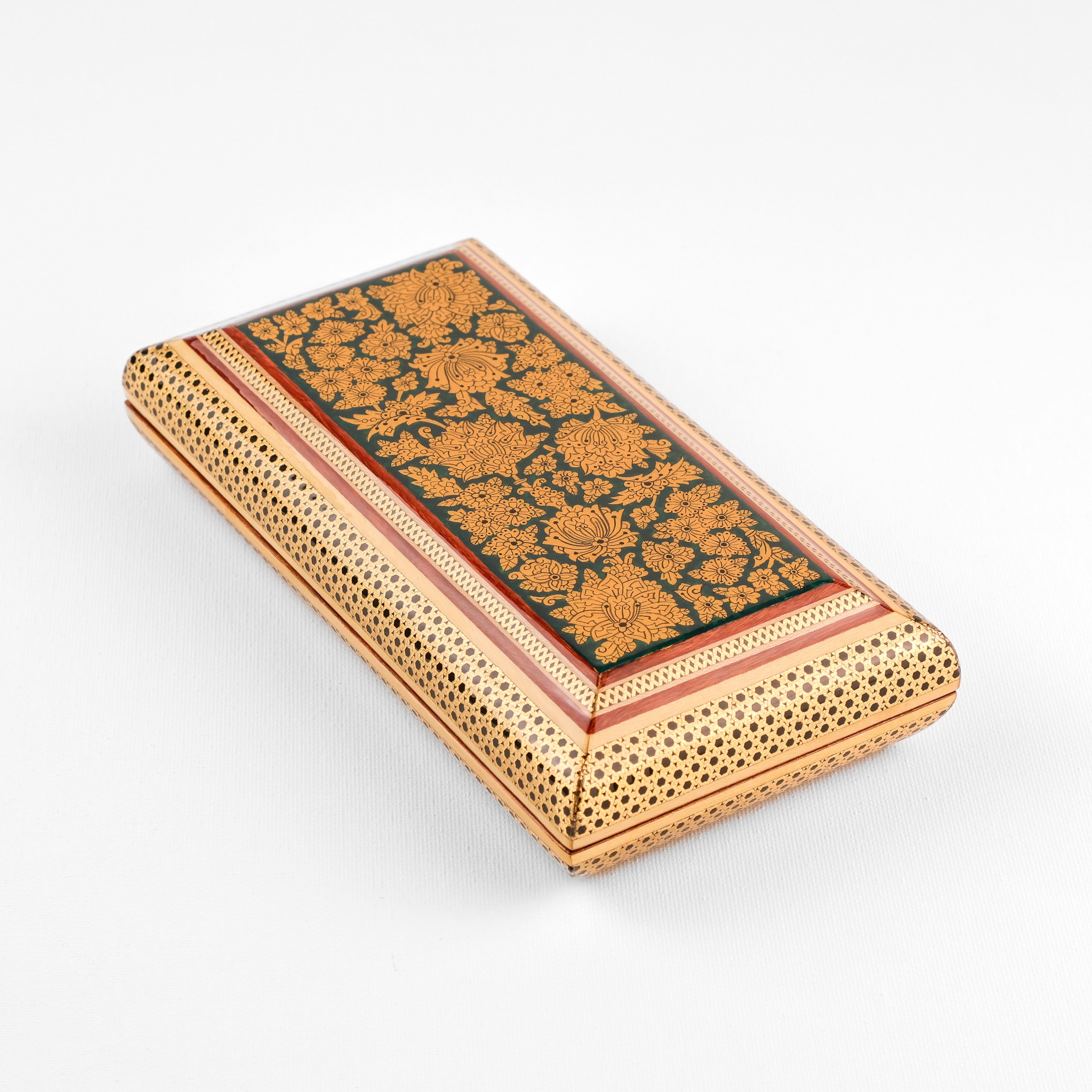 علبة - مقاس 10×20 - خاتم سلكي فاخر مع طشير - تصميم إيلات