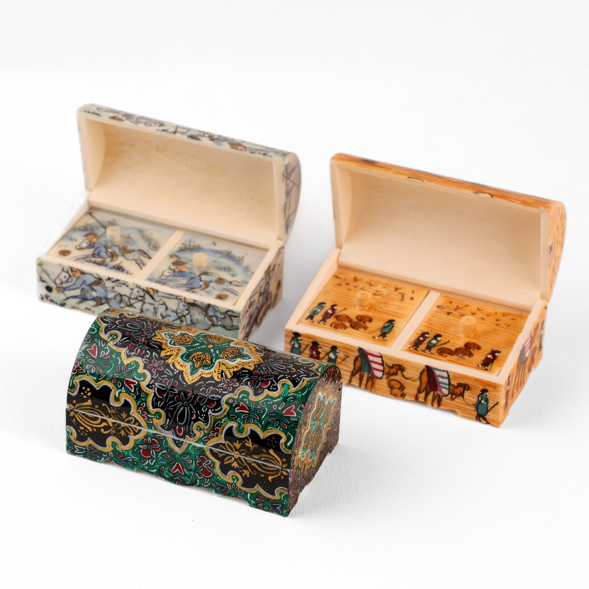 Camel Bone Box - Size 9 cm