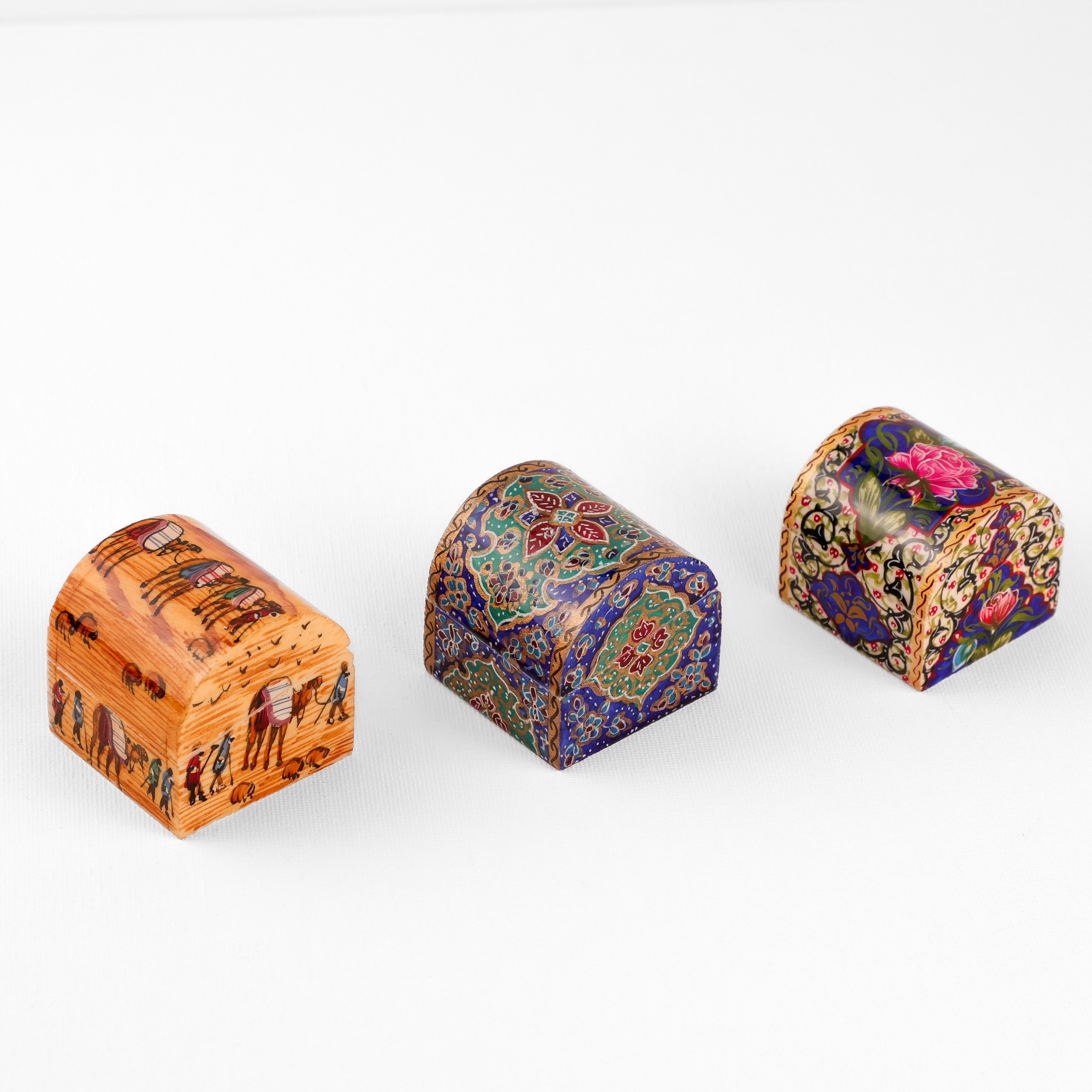 صندوق عظم الجمل - الحجم 4 سم