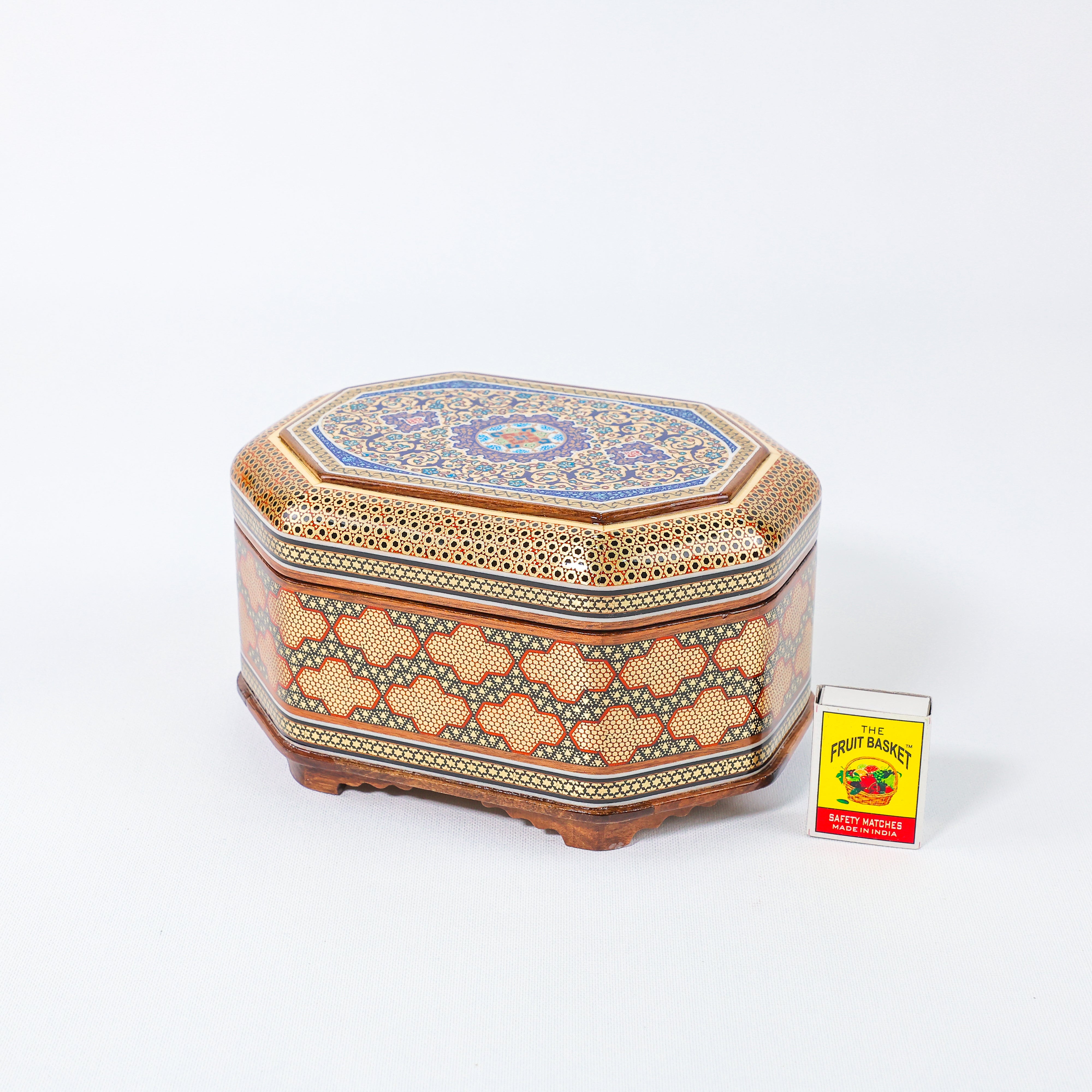 Octagonal Jewelry Box – Full Wire Khatam – Tazhib Painting – Size 20 × 15 cm