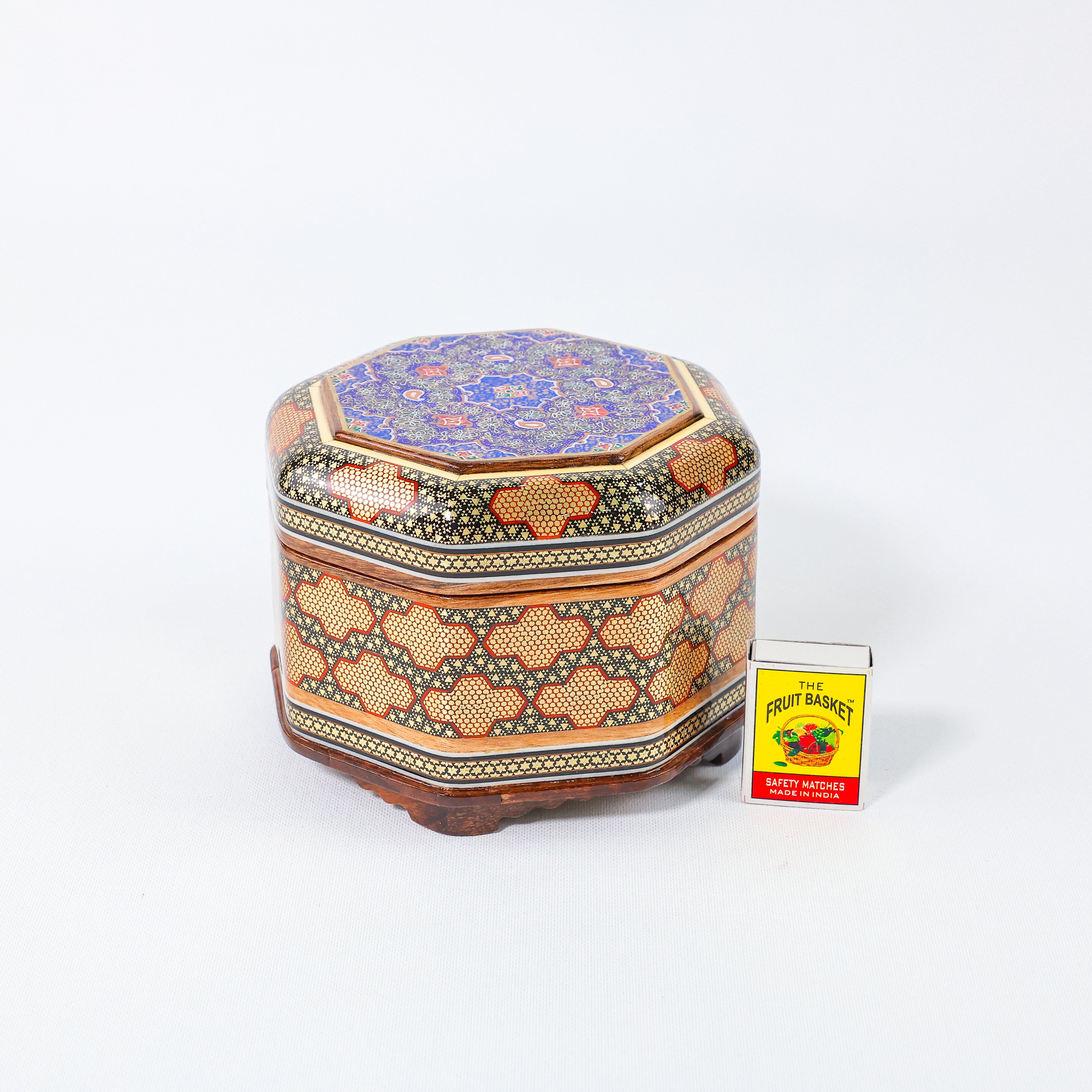 Hexagonal Jewelry Box – Khatam Interior – Tazhib Painting – Size 5 × 5 cm