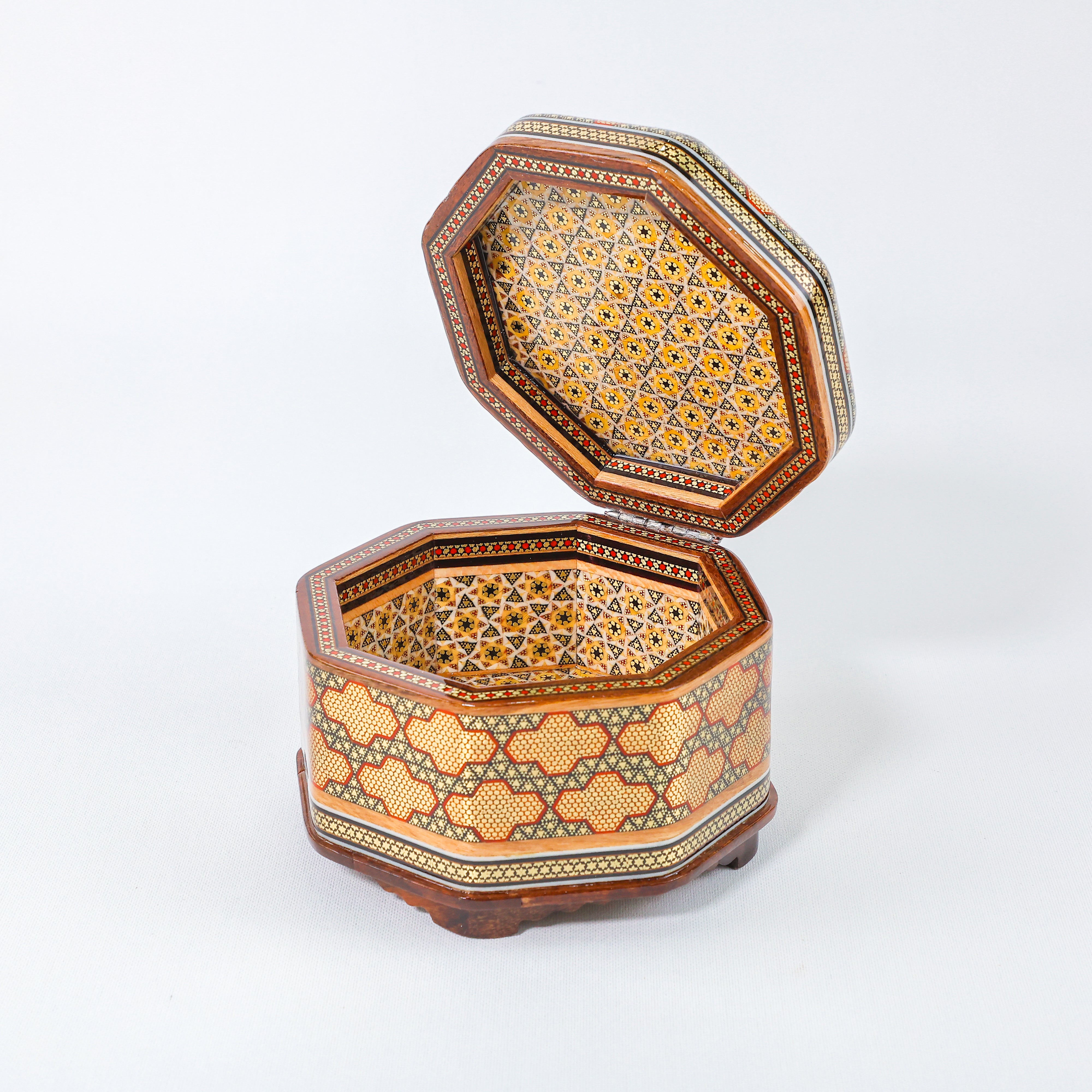 Hexagonal Jewelry Box – Khatam Interior – Tazhib Painting – Size 5 × 5 cm