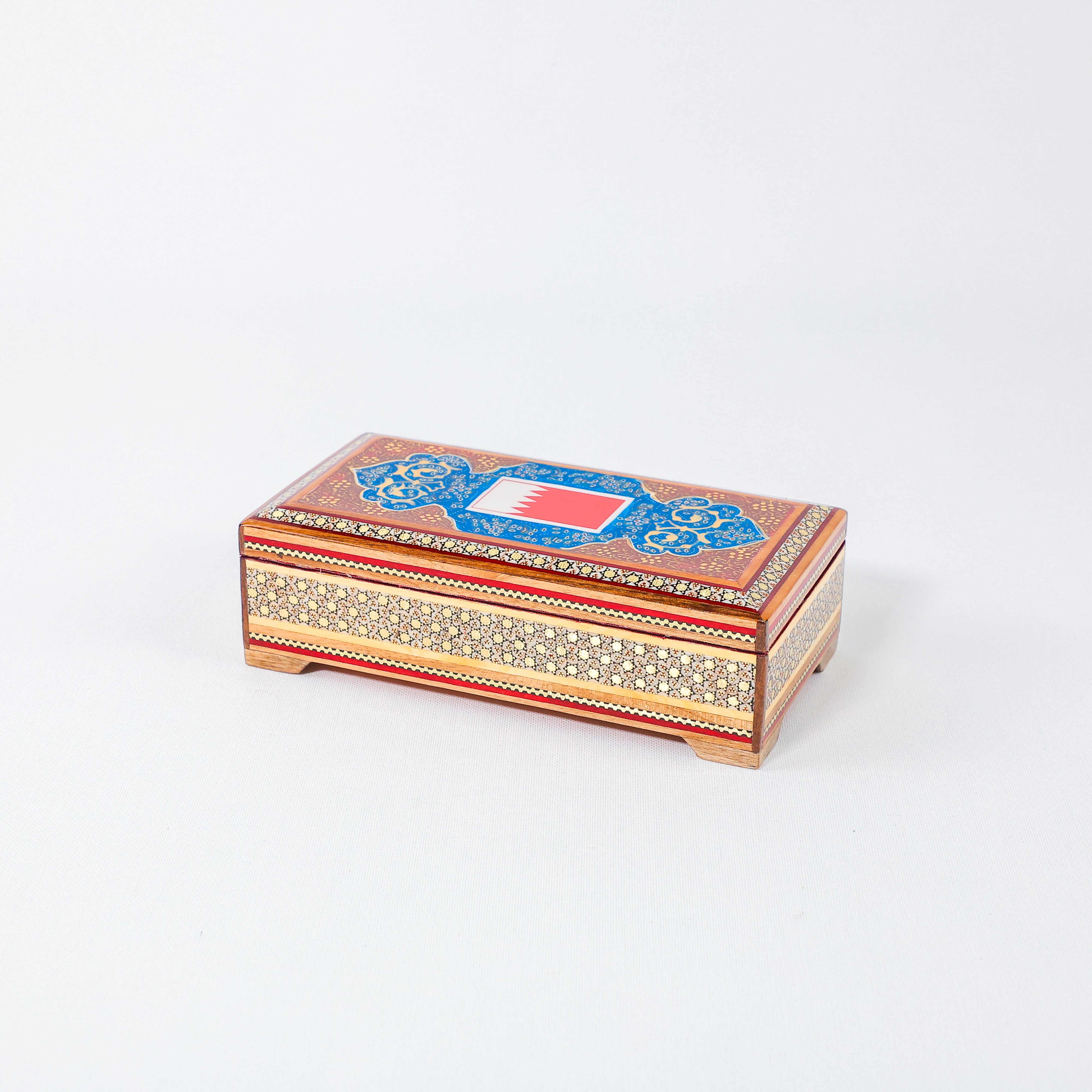 Khatam Box – Velvet Interior – Qatar Flag Design – Size 20 × 10 cm