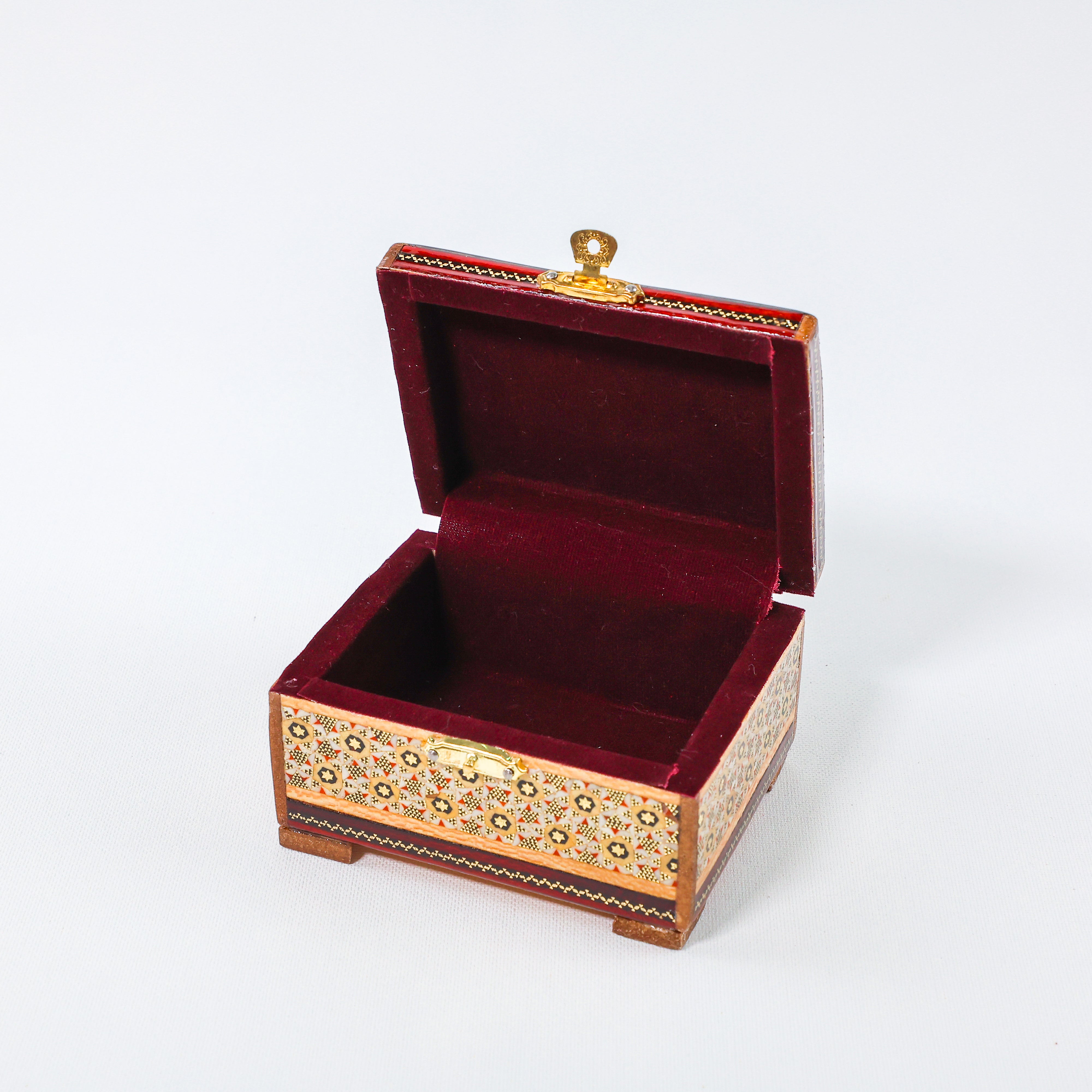 Hinged Jewelry Box – Flower & Bird Painting – Velvet Interior – Size 8 × 11 cm