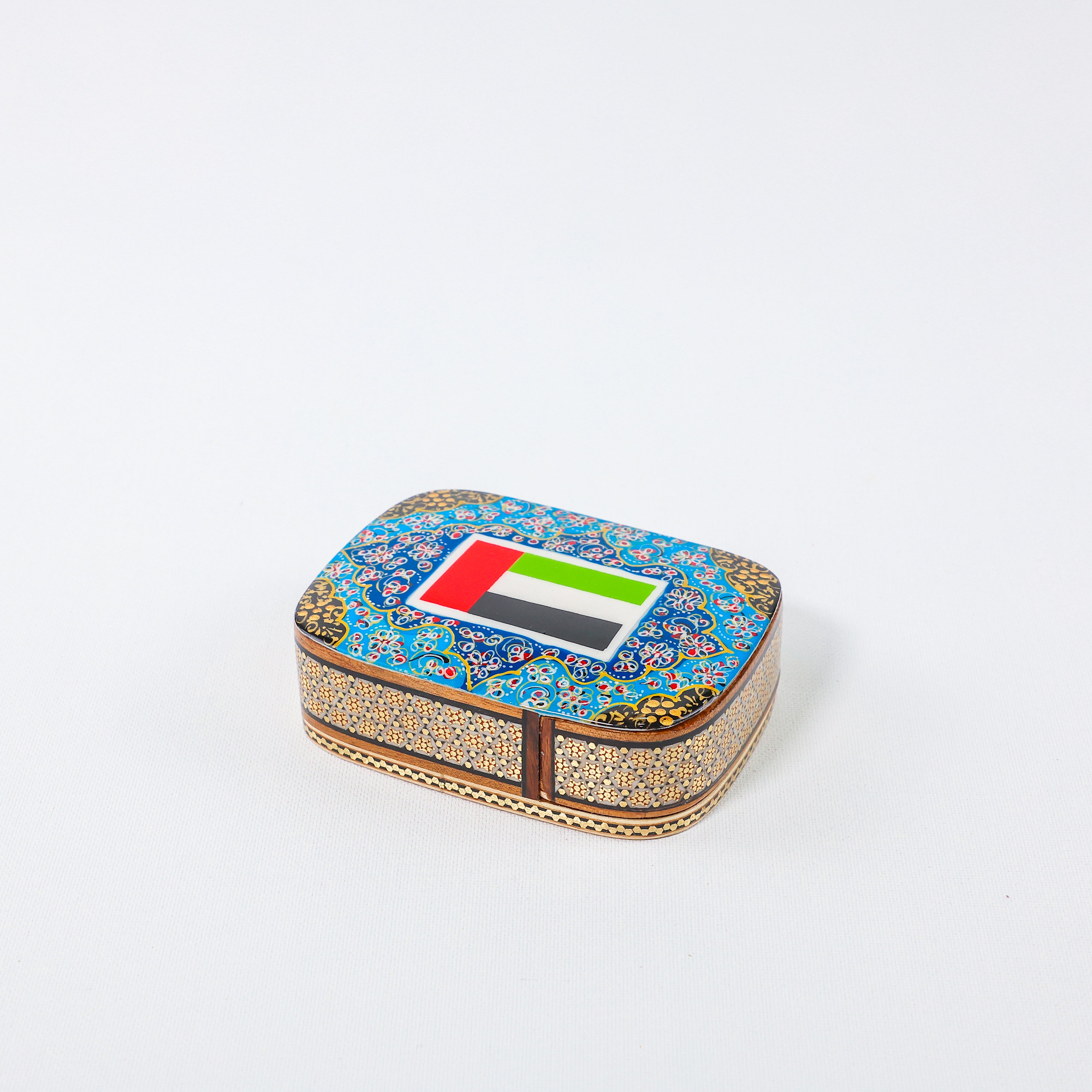 Khatam Slide Box – UAE Flag Design – Size 8 × 11 cm