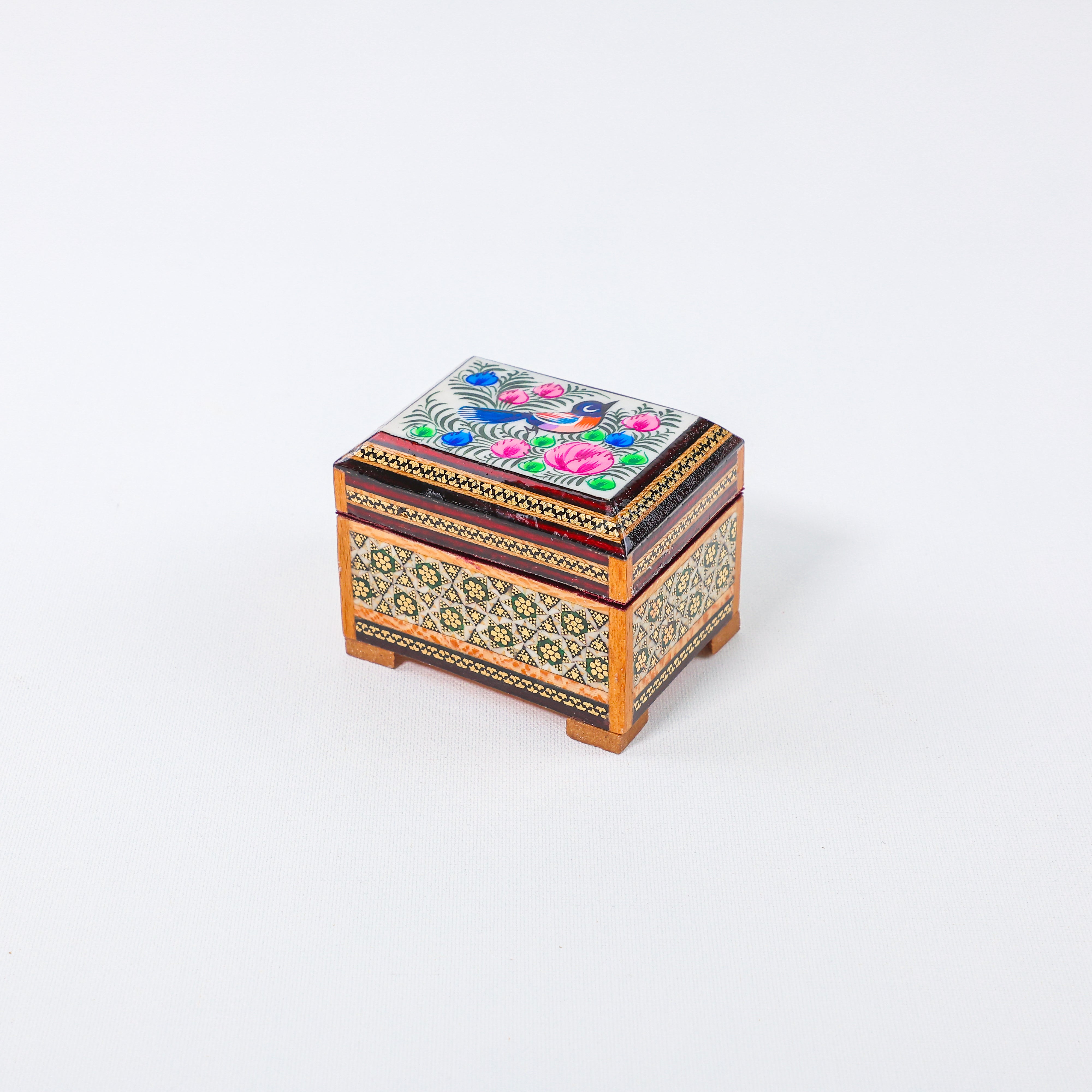 Seeded Box – Flower & Bird Painting – Velvet Interior – Size 6 × 8 cm