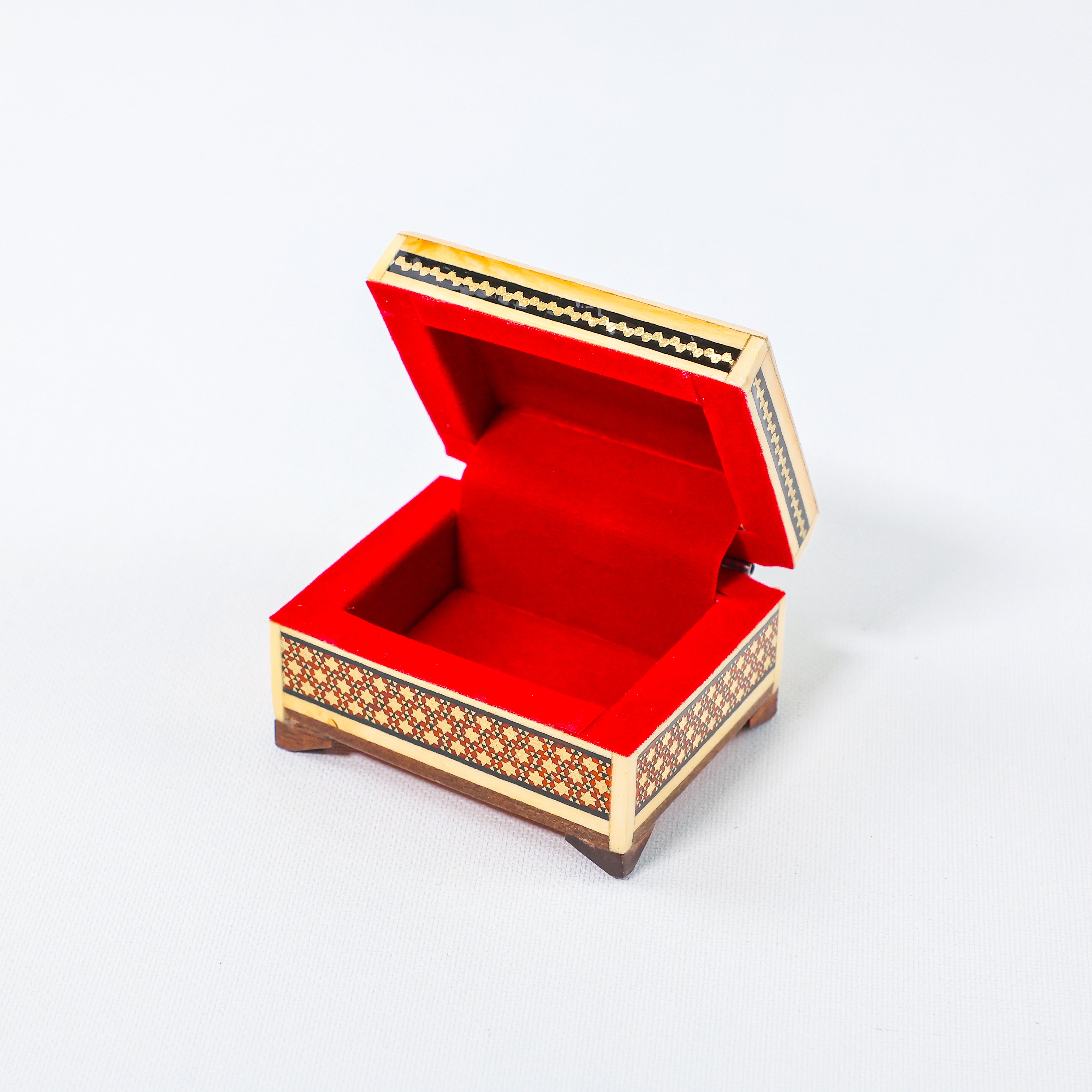 Hexagonal Coin Box – Bone Khatam – Beechwood Interior