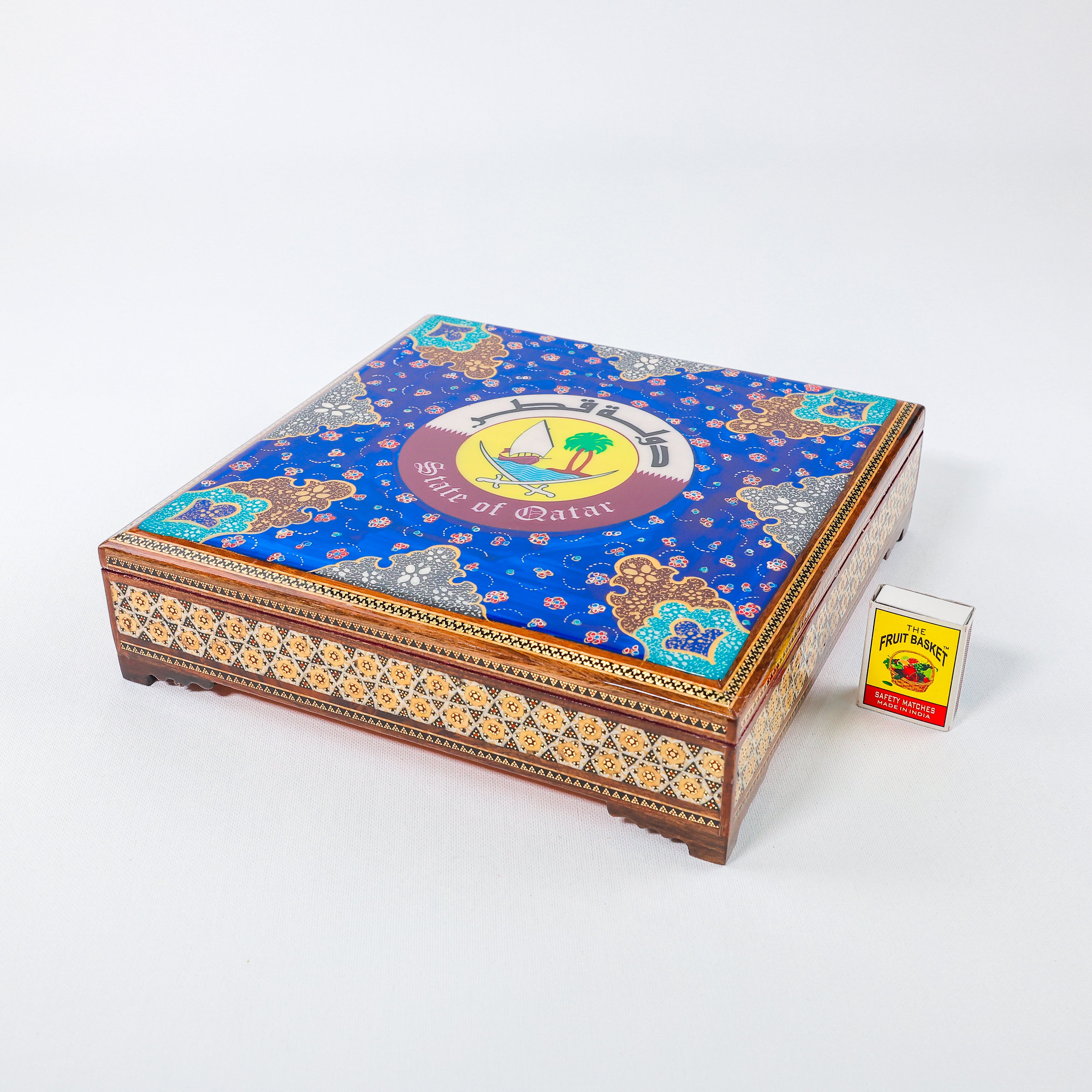 Khatam Box – Velvet Interior – State of Qatar Old Emblem – Size 25 × 25 cm