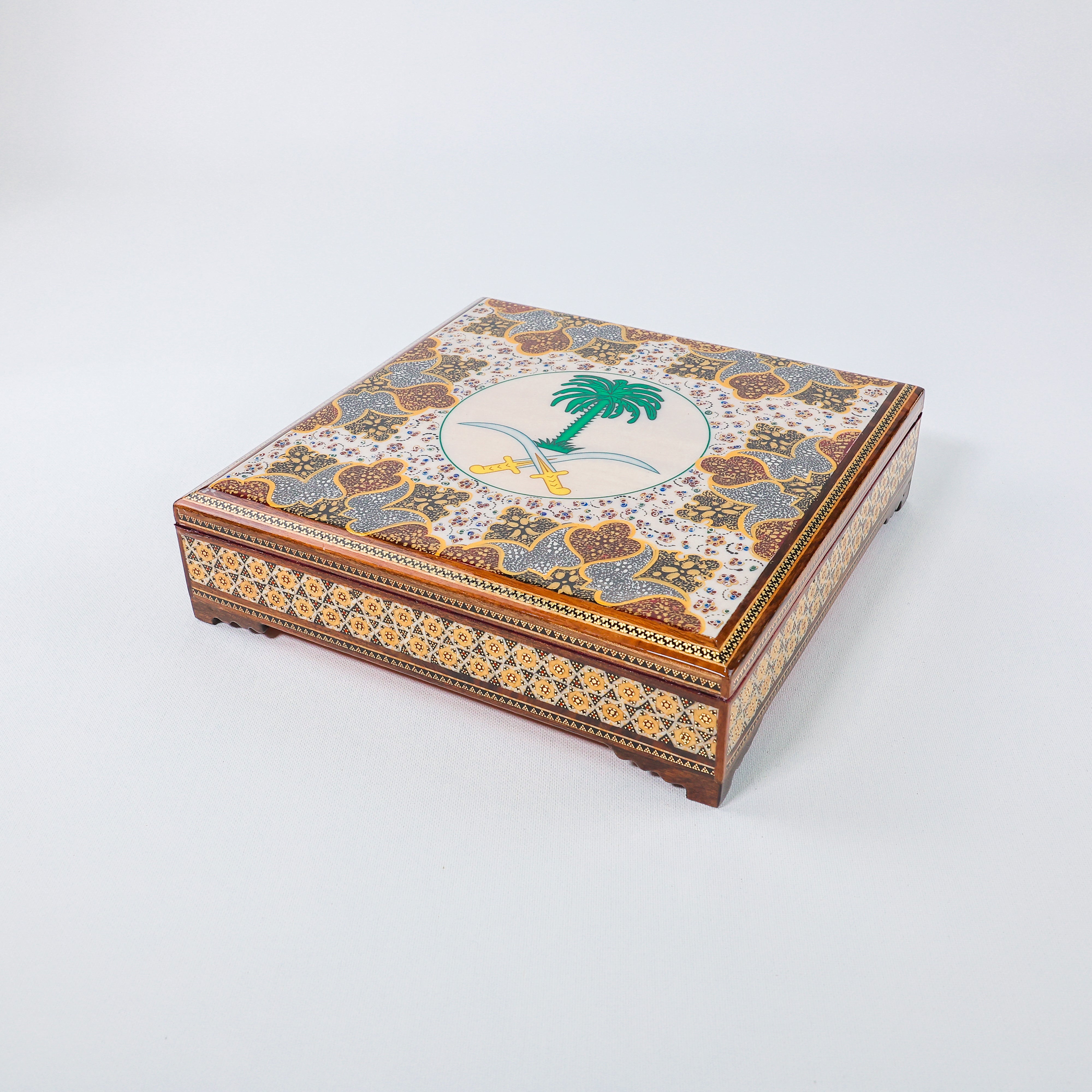 Khatam Box – Velvet Interior – Saudi State Emblem – Size 25 × 25 cm