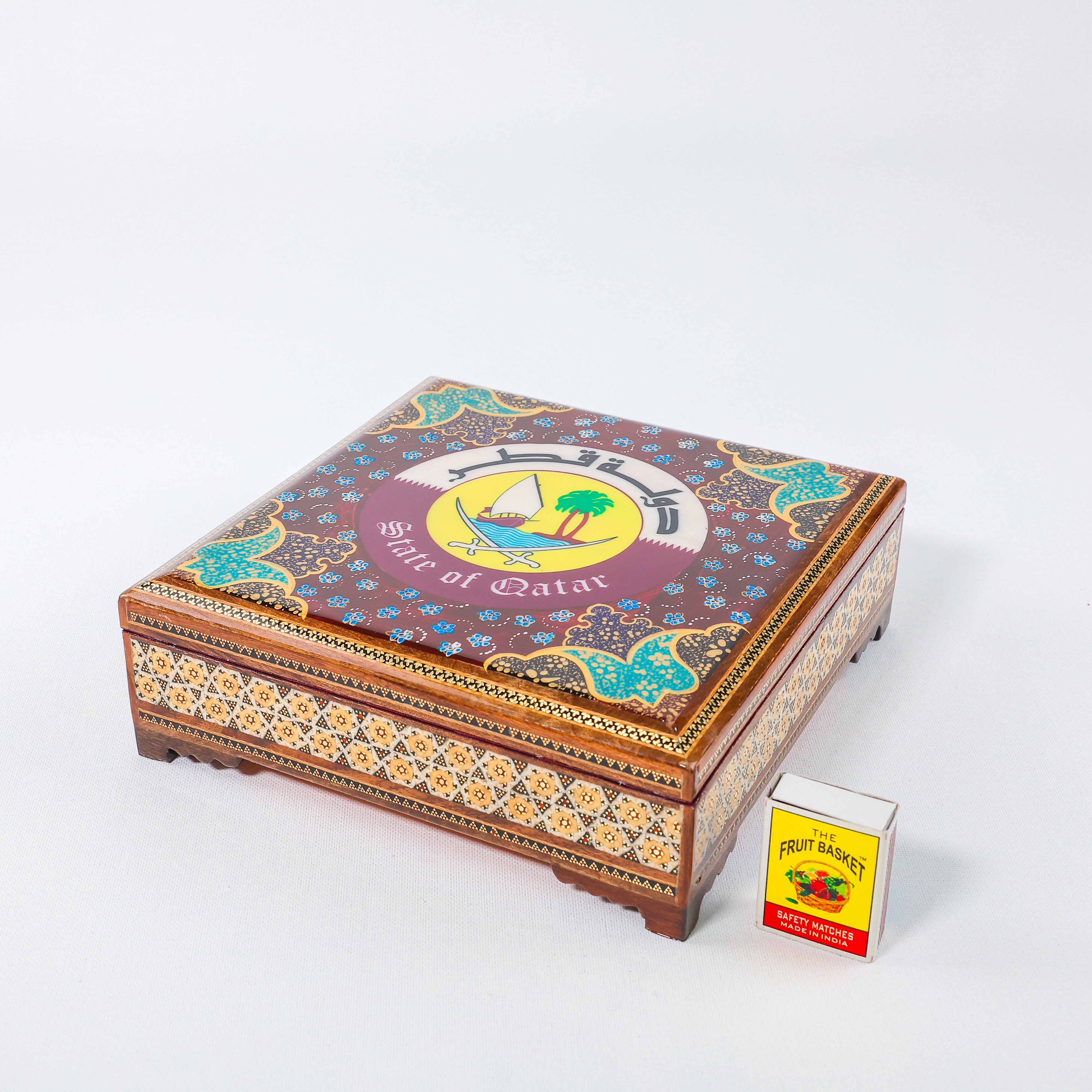 Khatam Box – Velvet Interior – State of Qatar Old Emblem Design – Size 20 × 20 cm