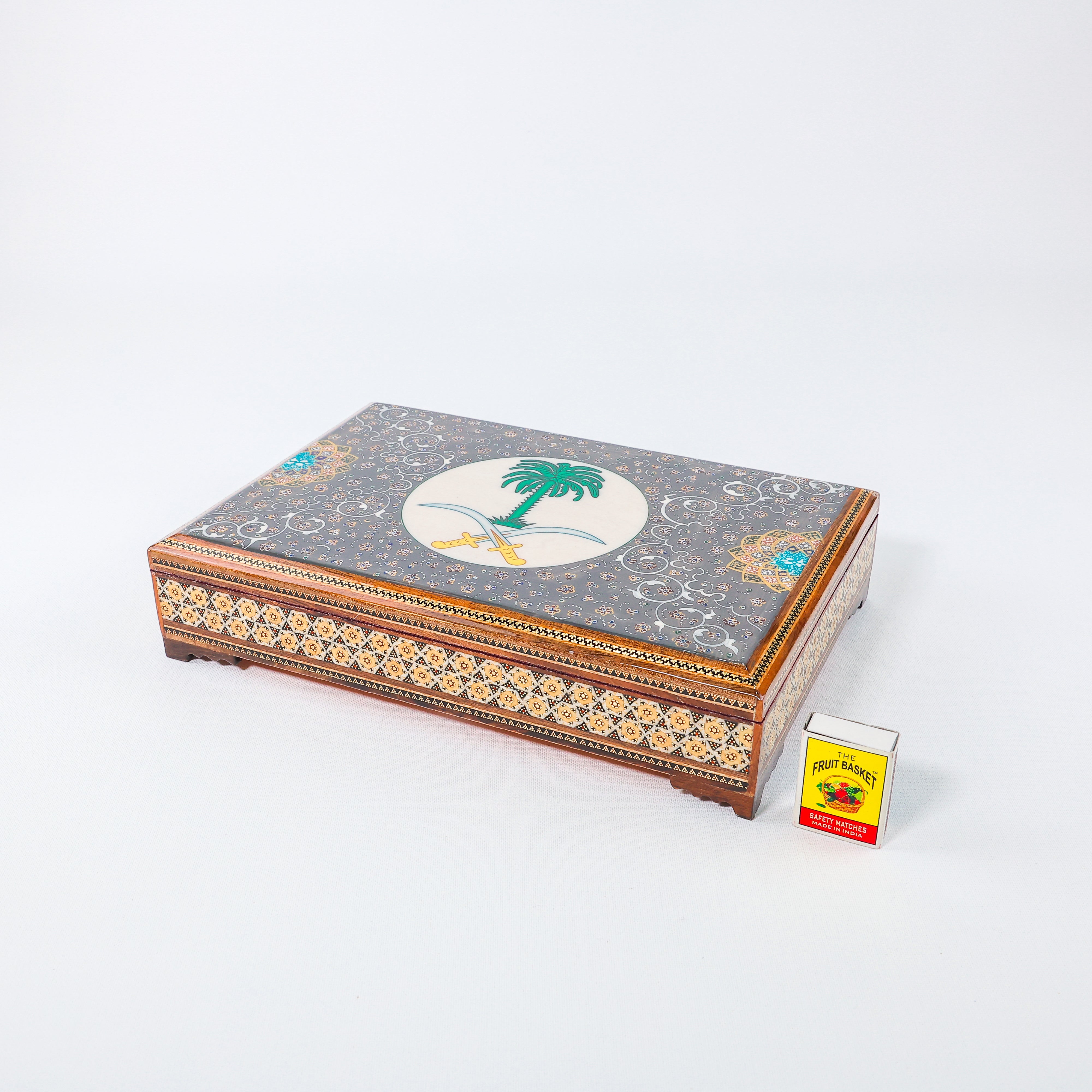 Khatam Box – Velvet Interior – Saudi State Emblem – Size 20 × 30 cm