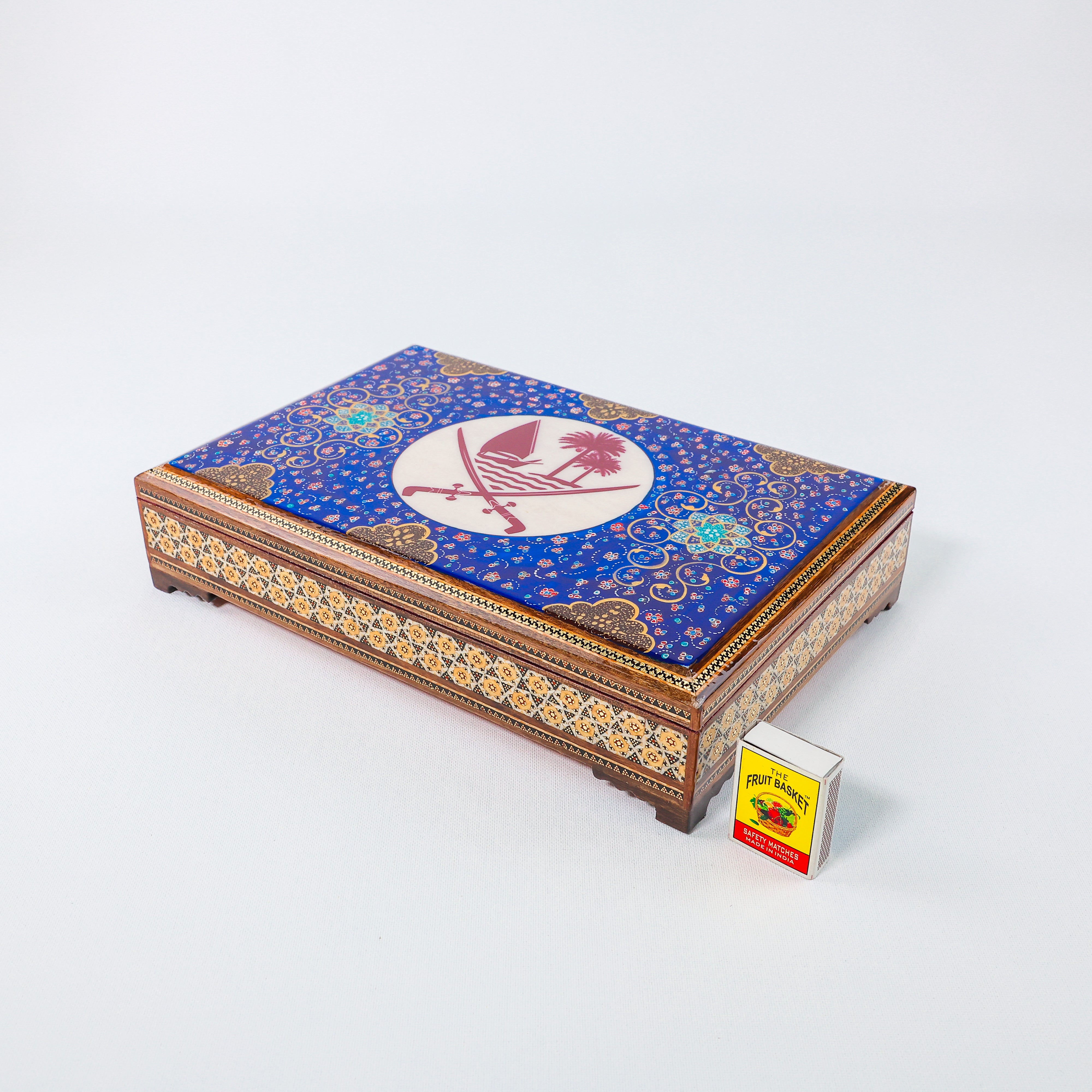 Khatam Box – Velvet Interior – State of Qatar New Emblem – Size 20 × 30 cm