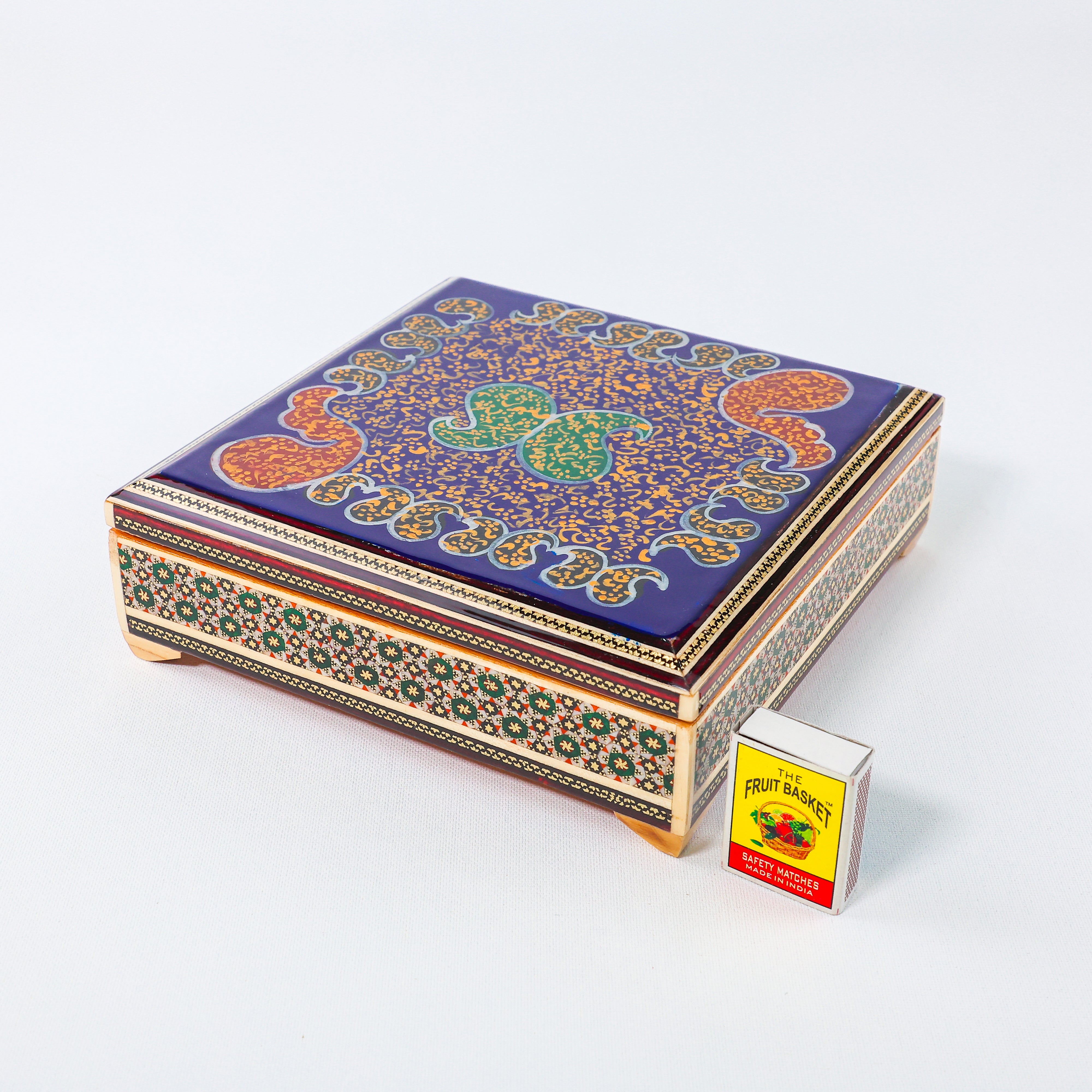 Decorative Box – Tazhib Painting – Beechwood Interior – Size 20 × 20 cm