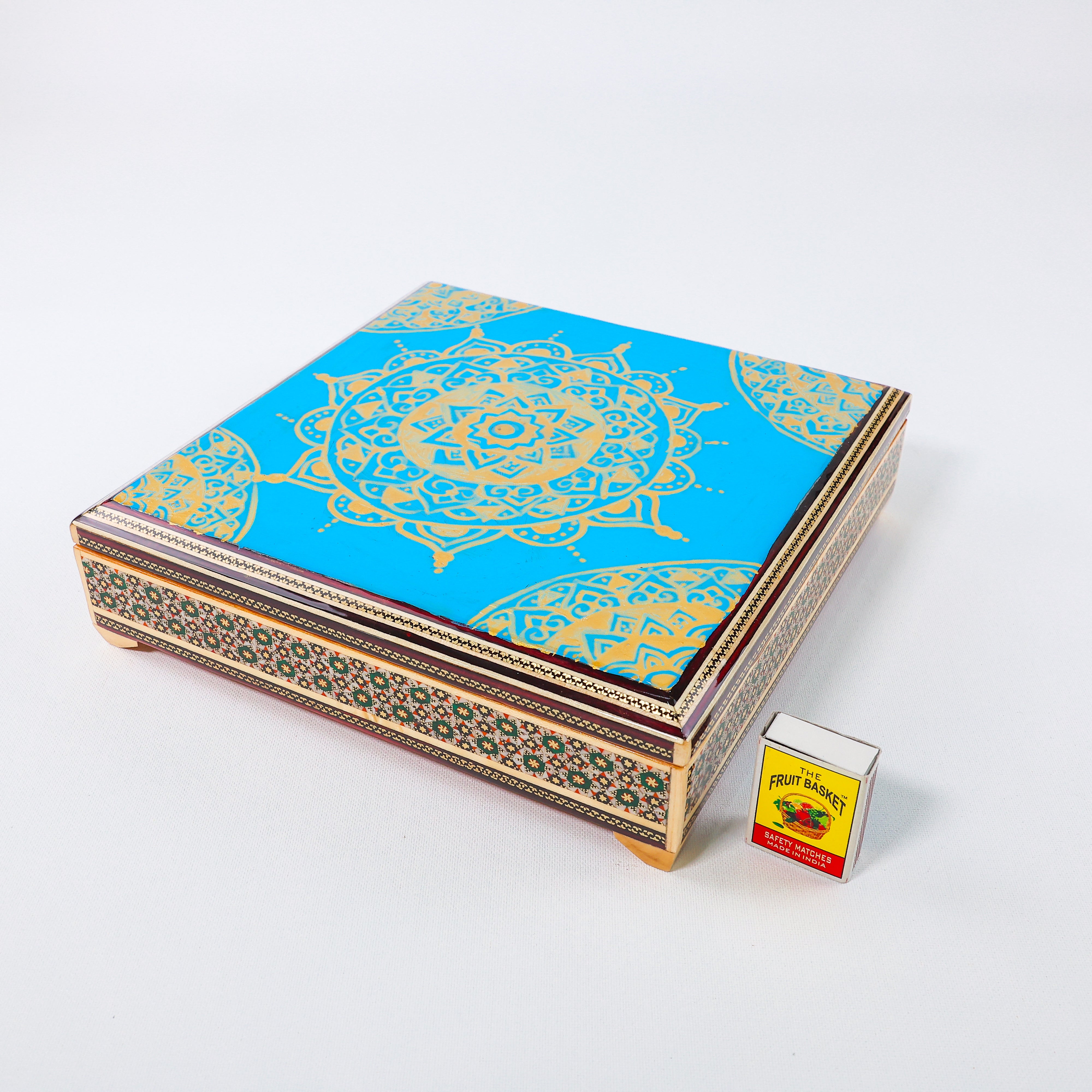 Decorative Box – Tazhib Painting – Beechwood Interior – Size 25 × 25 cm