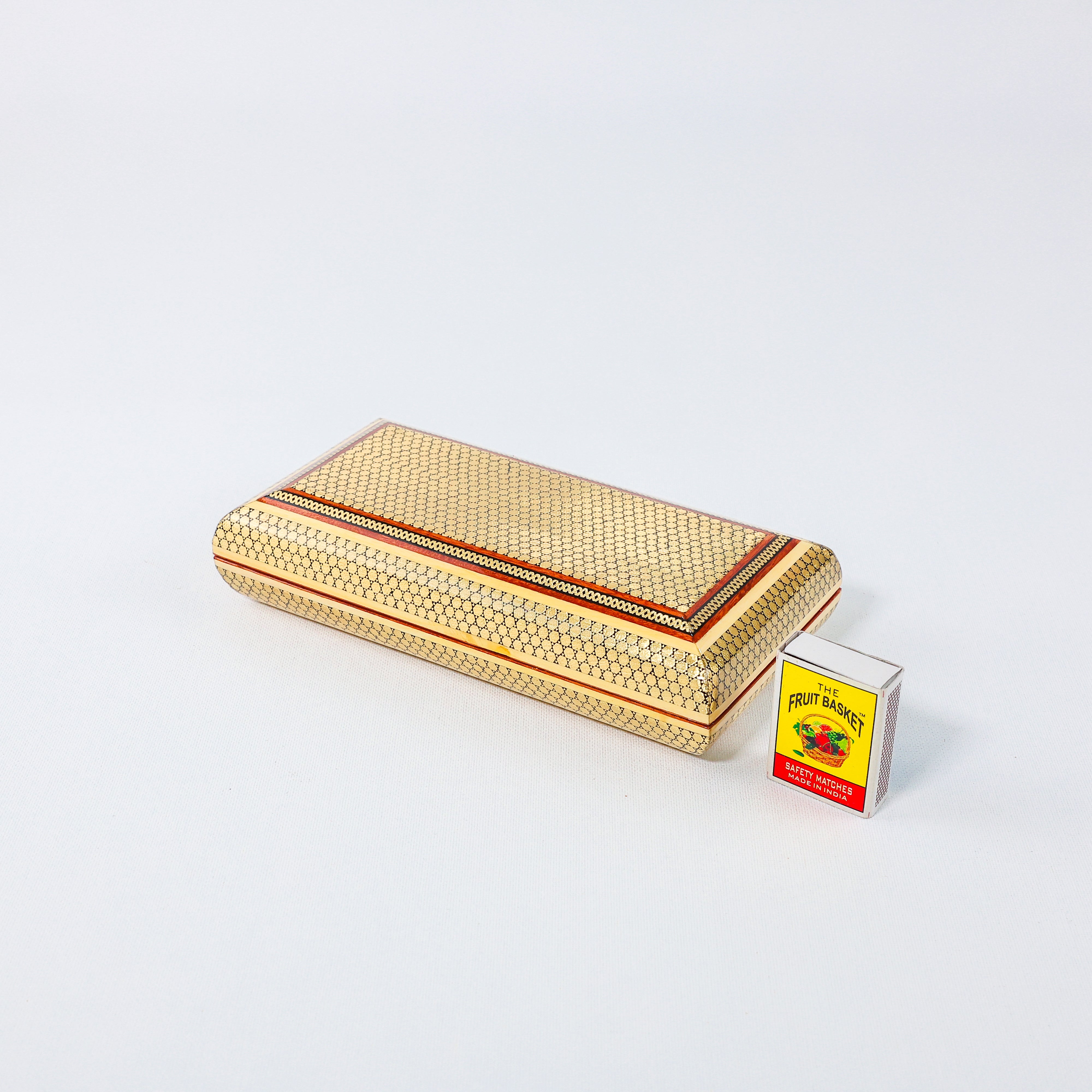 Glove Box – Eslimi Design – Size 11 × 22 cm