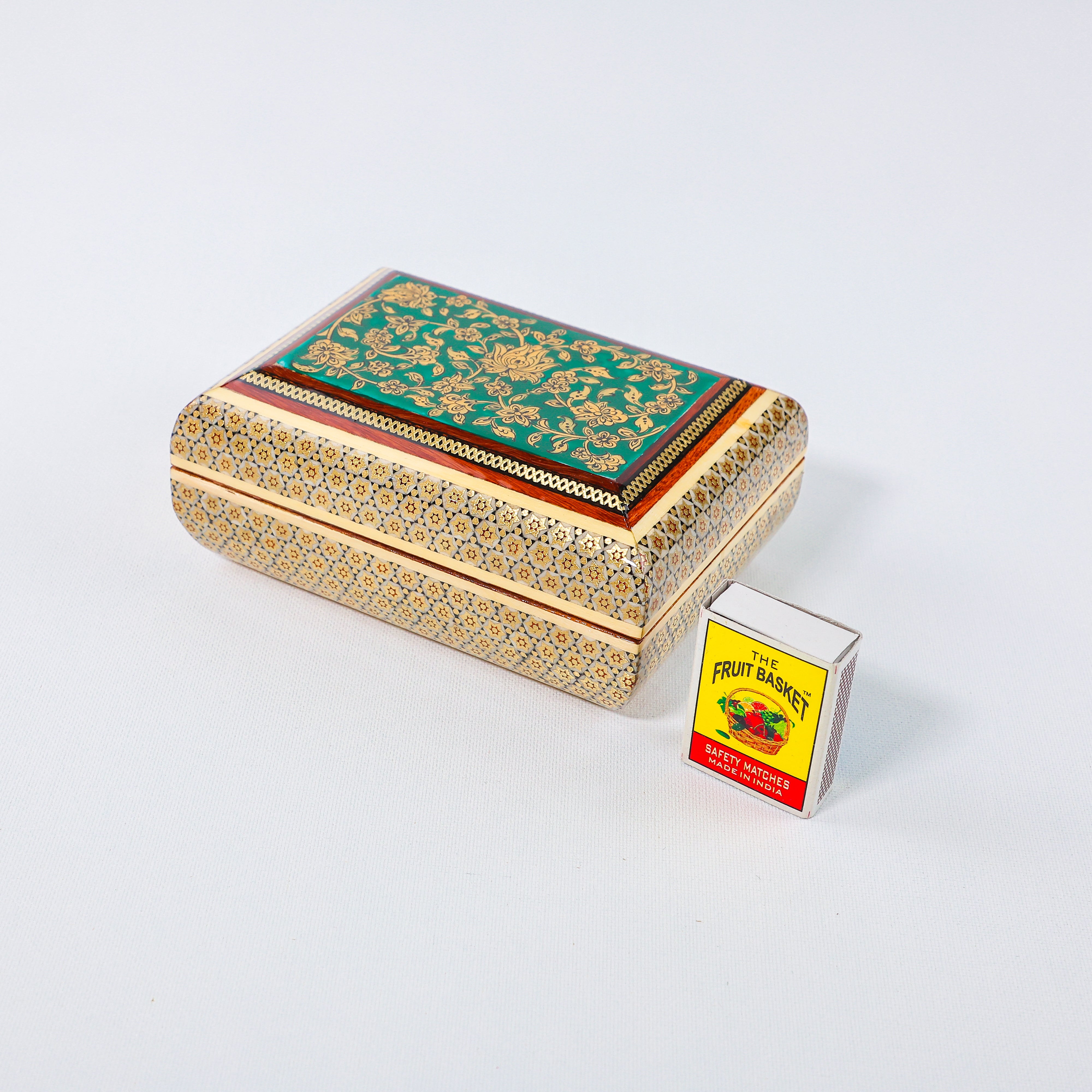 Soap Shape Box – Tazhib Painting – Size 11 × 14 cm