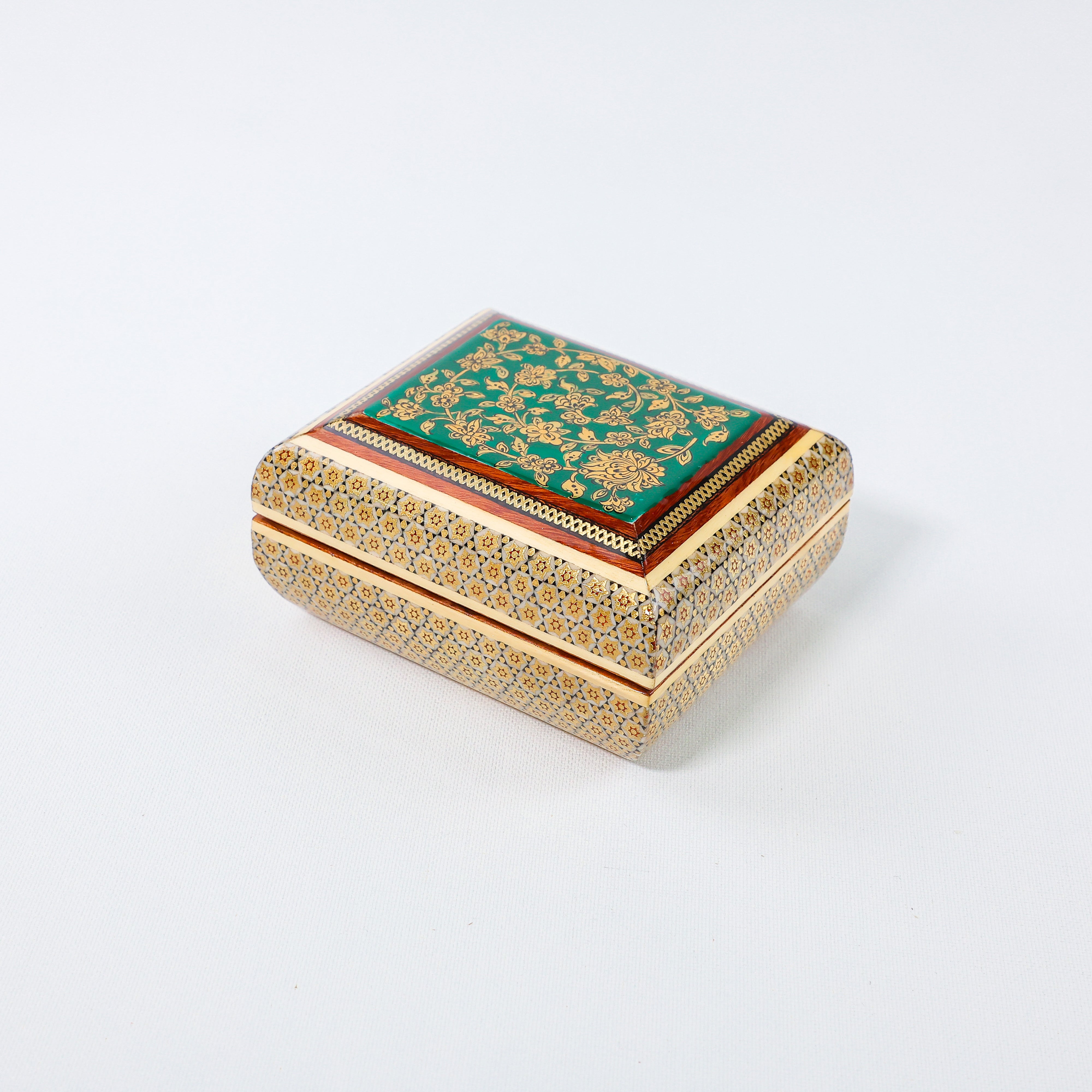 Soap Shape Box – Tazhib Painting – Size 12 × 11 cm