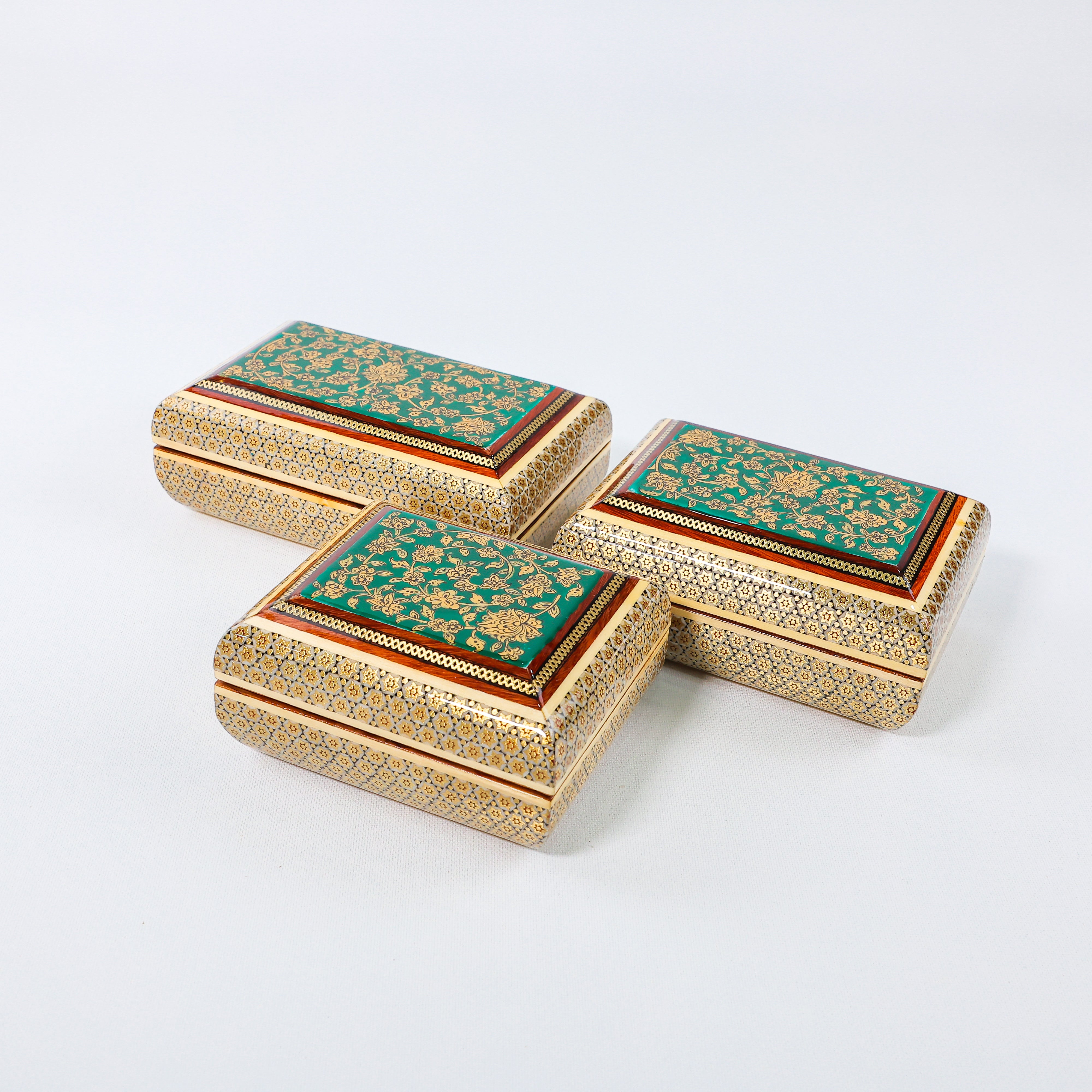 Soap Shape Box – Tazhib Painting – Size 12 × 11 cm