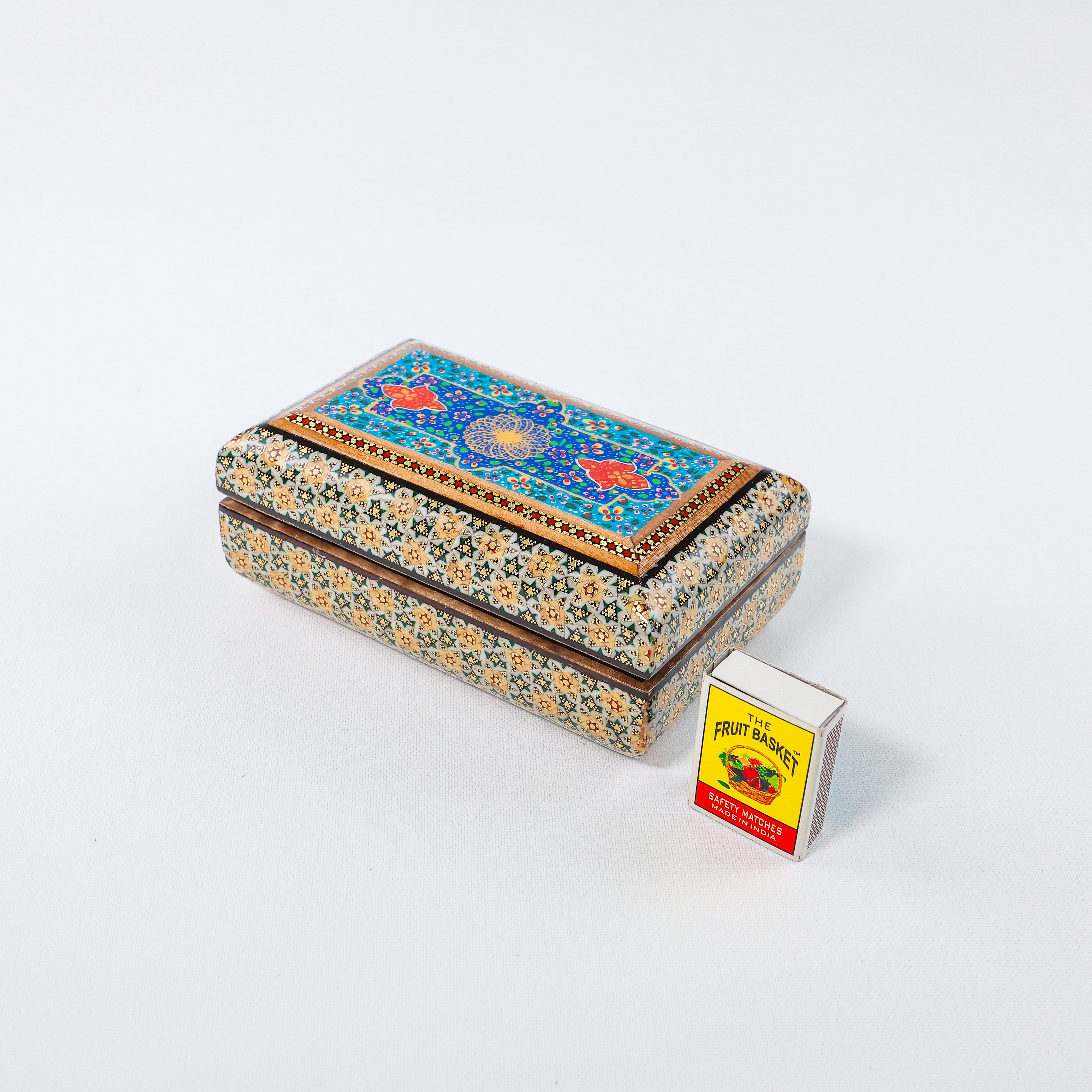 Rounded Top & Bottom Box – Butterfly Opening – Khatam Interior – Size 10 × 16 cm