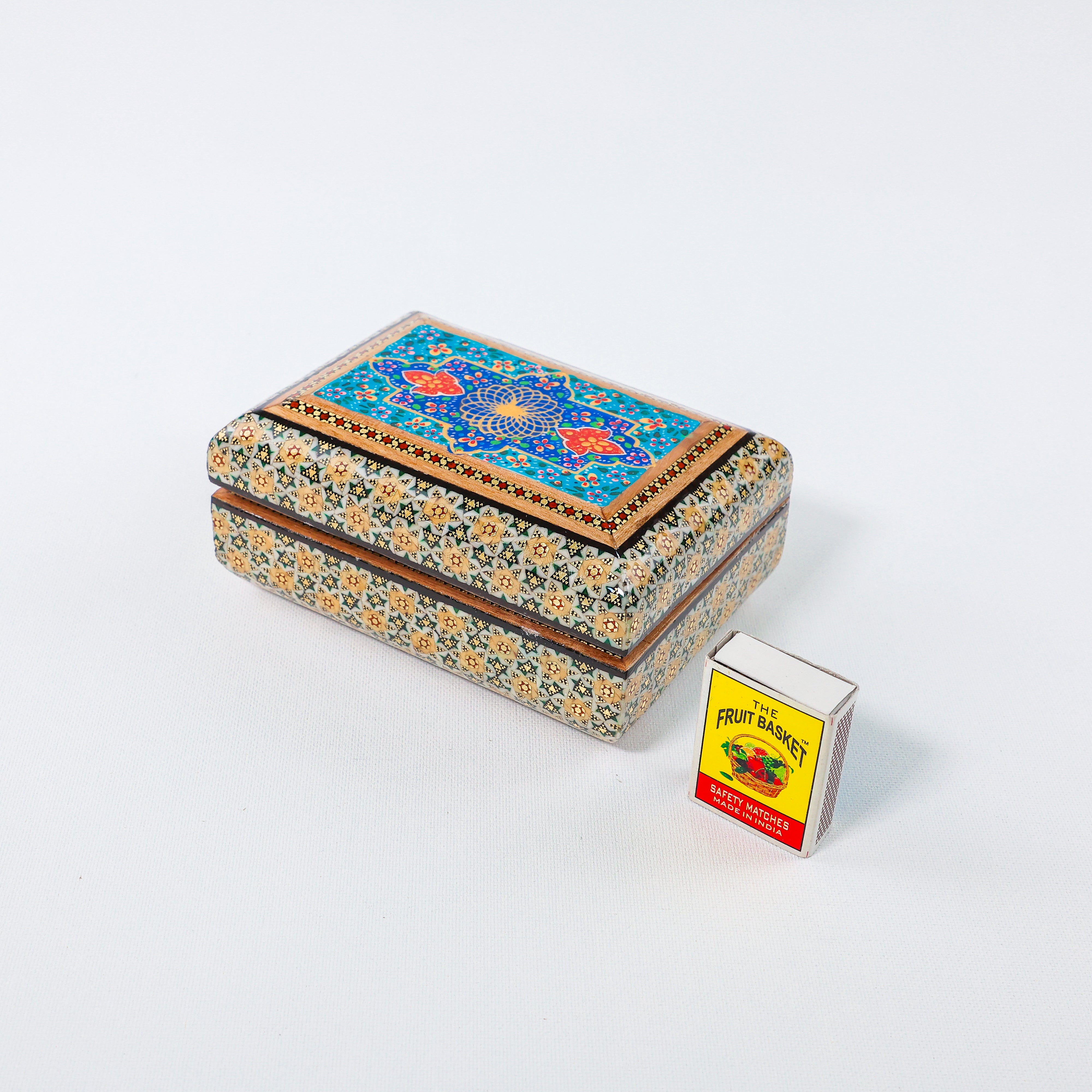 Rounded Top & Bottom Box – Butterfly Opening – Khatam Interior – Size 10 × 14 cm