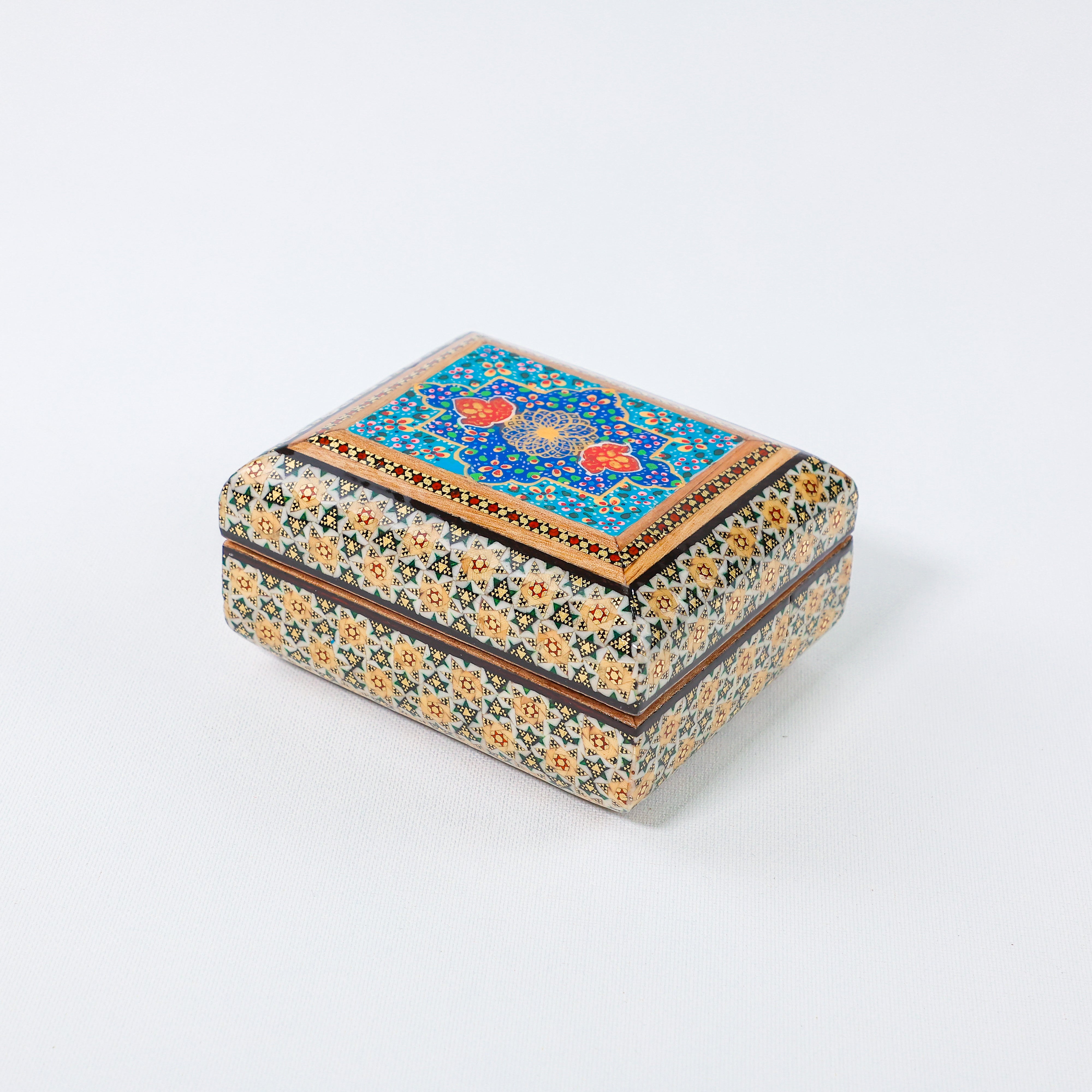 Rounded Top & Bottom Box – Butterfly Opening – Khatam Interior – Size 10 × 12 cm