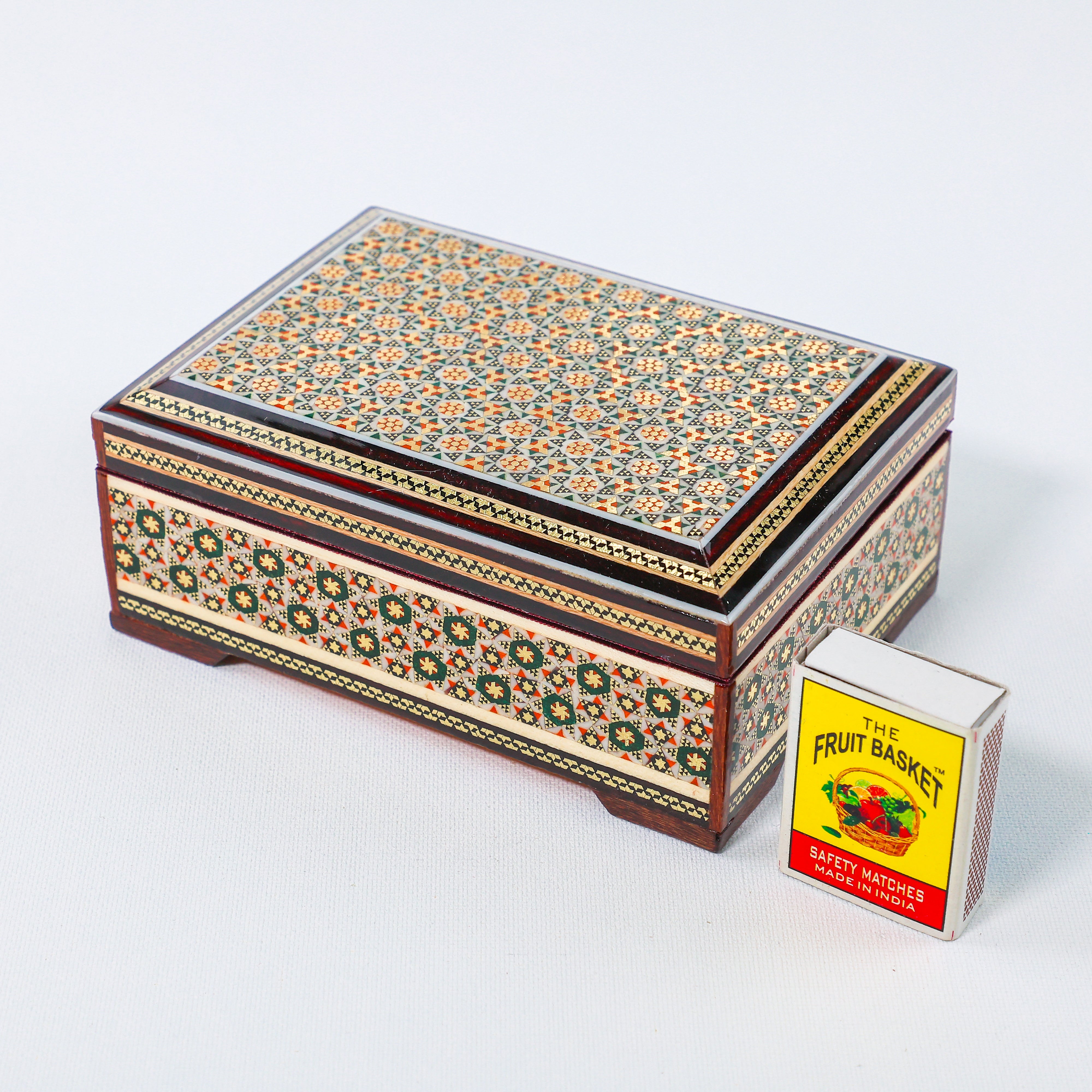 Khatam Box – Straight Sides – Standard Khatam – Velvet Interior – Size 10 × 14 cm