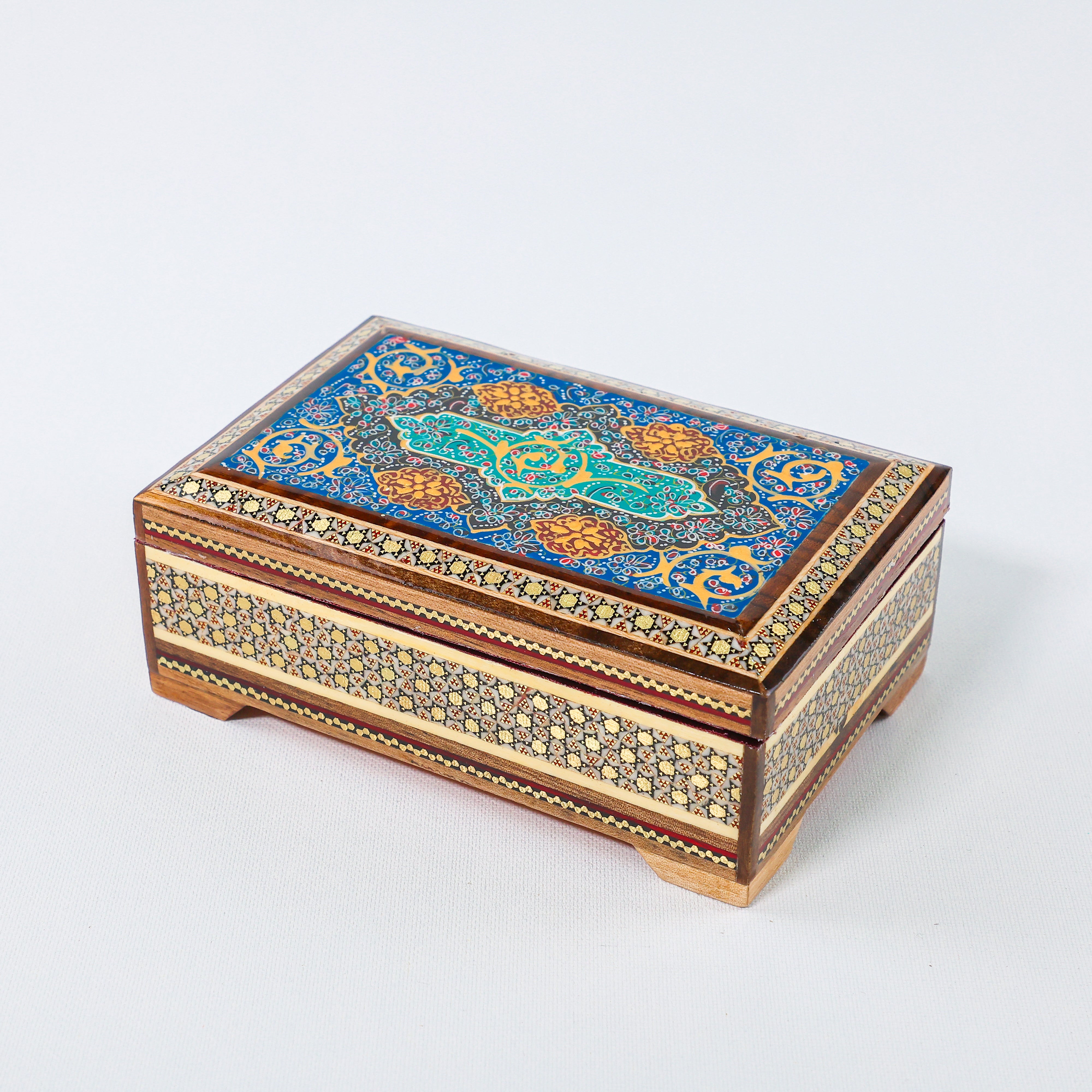 Khatam Box – Tazhib Painting – Velvet Interior – Size 10 × 16 cm